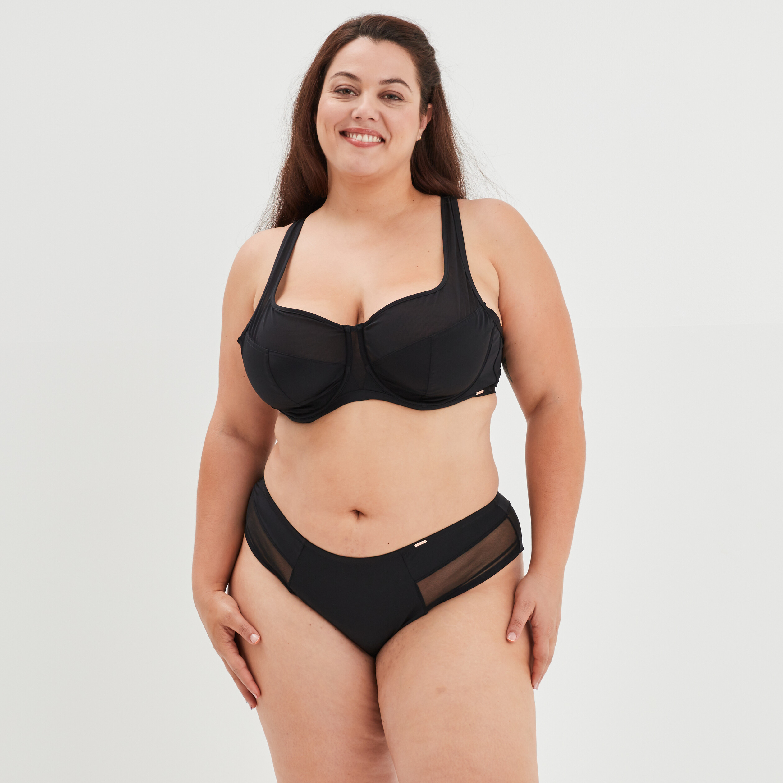 soutien gorge corbeille microfibre izold noir femmegt Soutien-gorge corbeille microfibre Izold noir femme grande taille