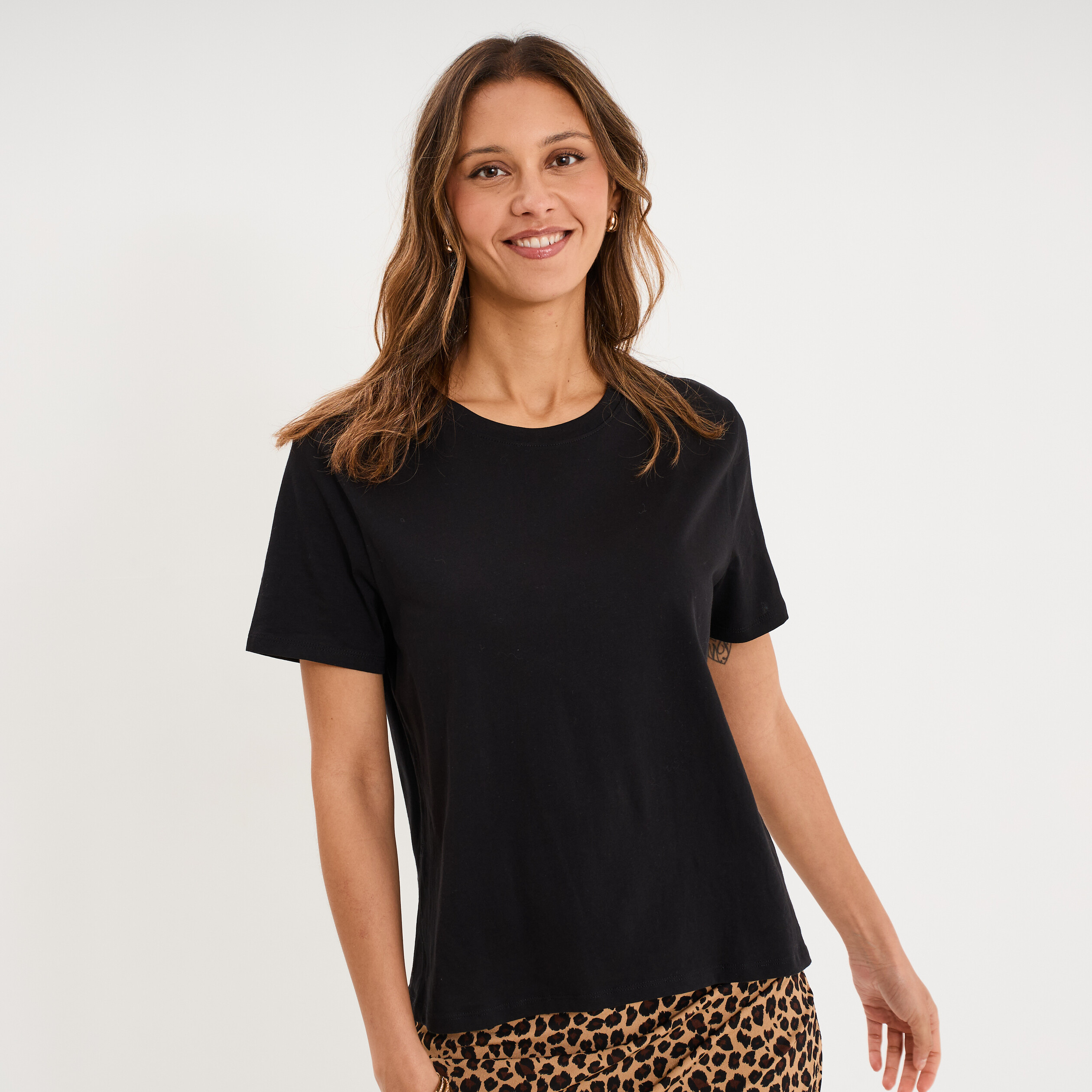 T-shirt col rond manches courtes coton noir femme