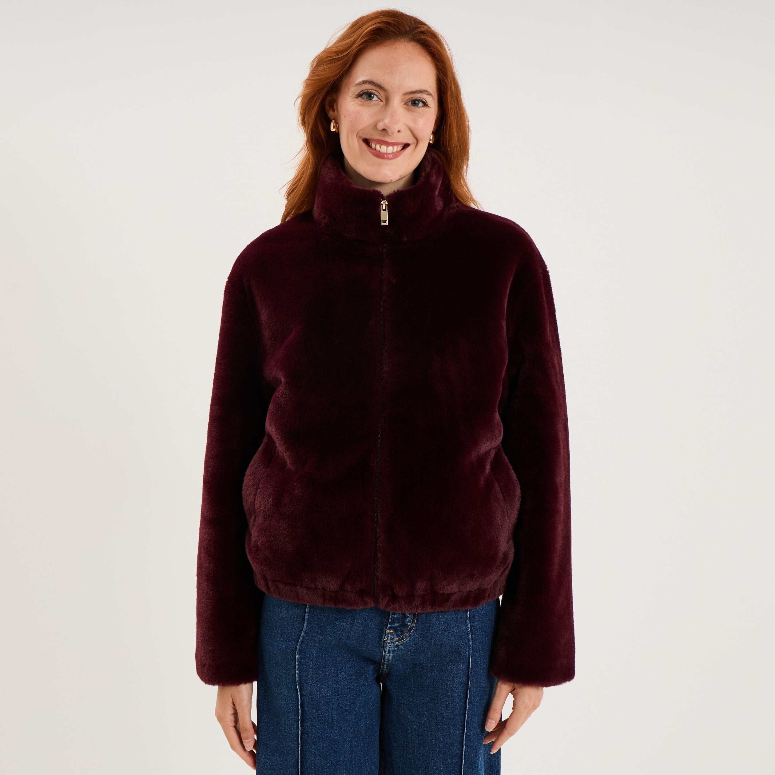 Veste fausse fourrure col montant bordeaux femme