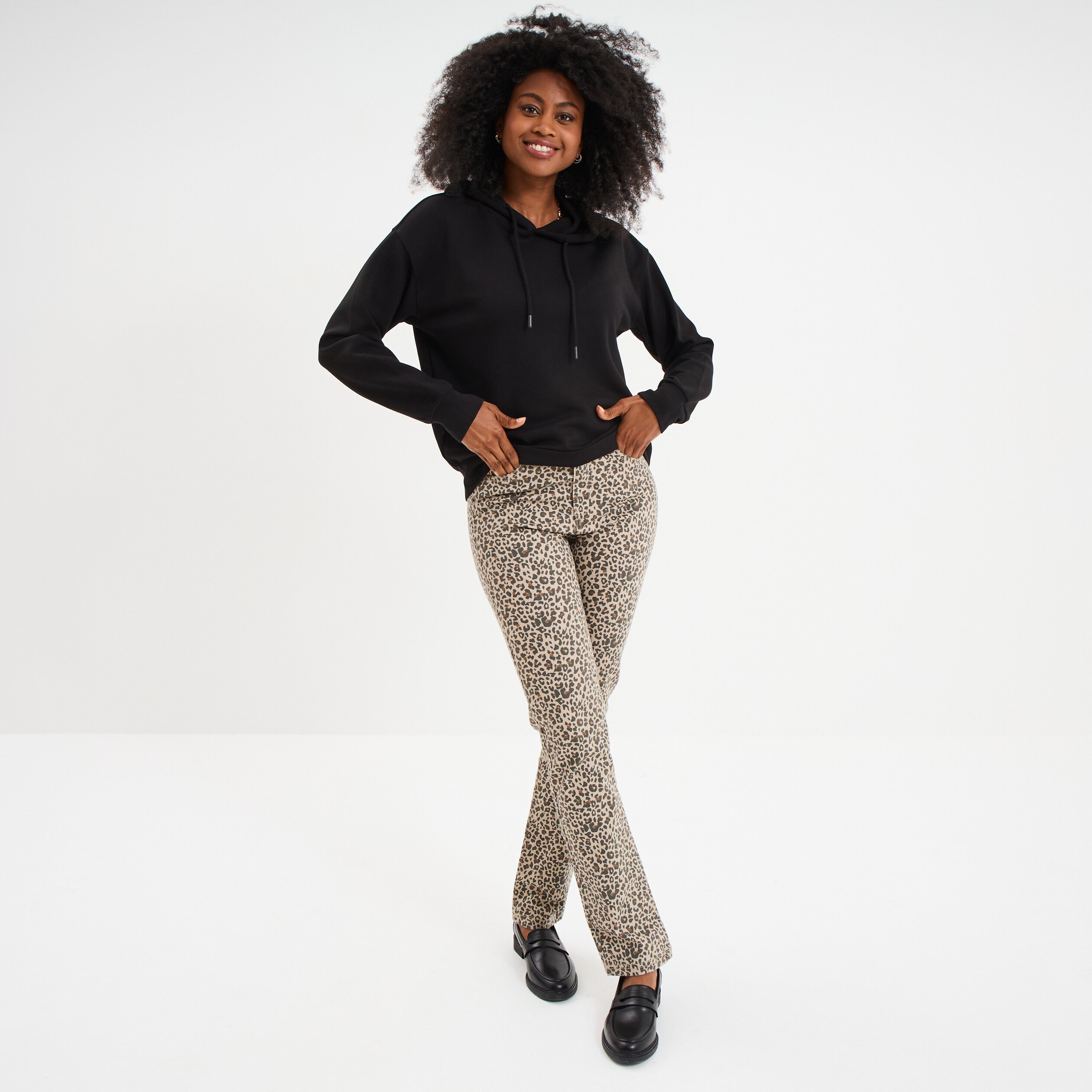 sweat hoodie manches longues a capuche noir femme Sweat hoodie manches longues à capuche noir femme