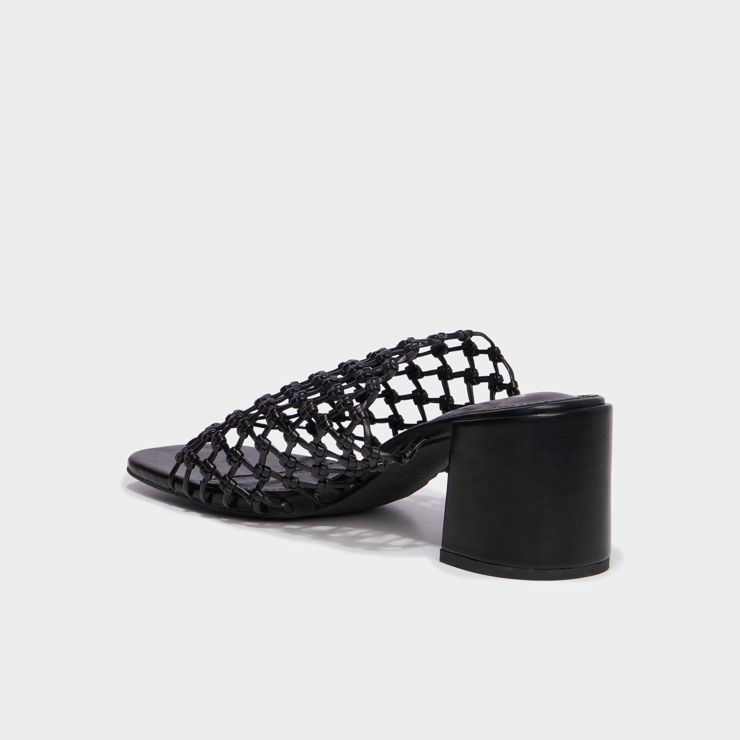 Mules &agrave; talons dessus tress&eacute; noir femme