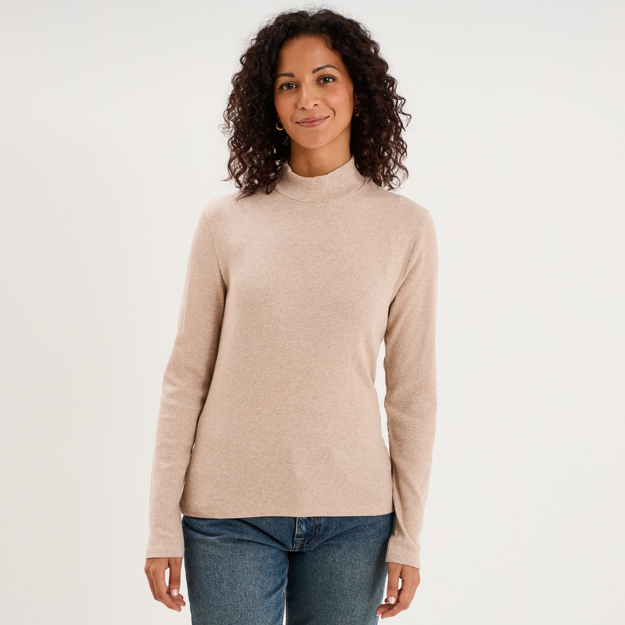 T-shirt ajust&eacute; col montant beige femme