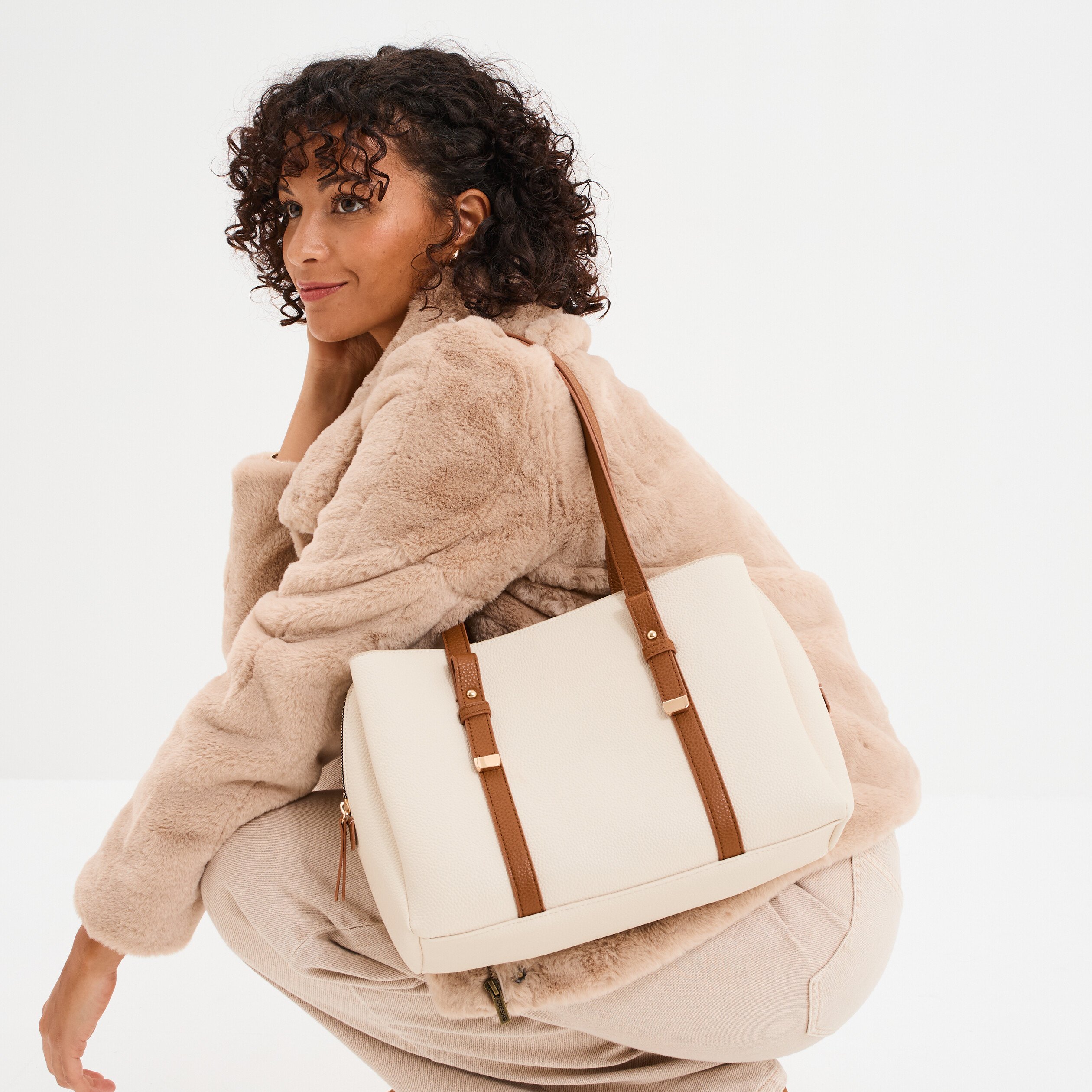 sac porte epaule ivoire femme Sac porté-épaule ivoire femme