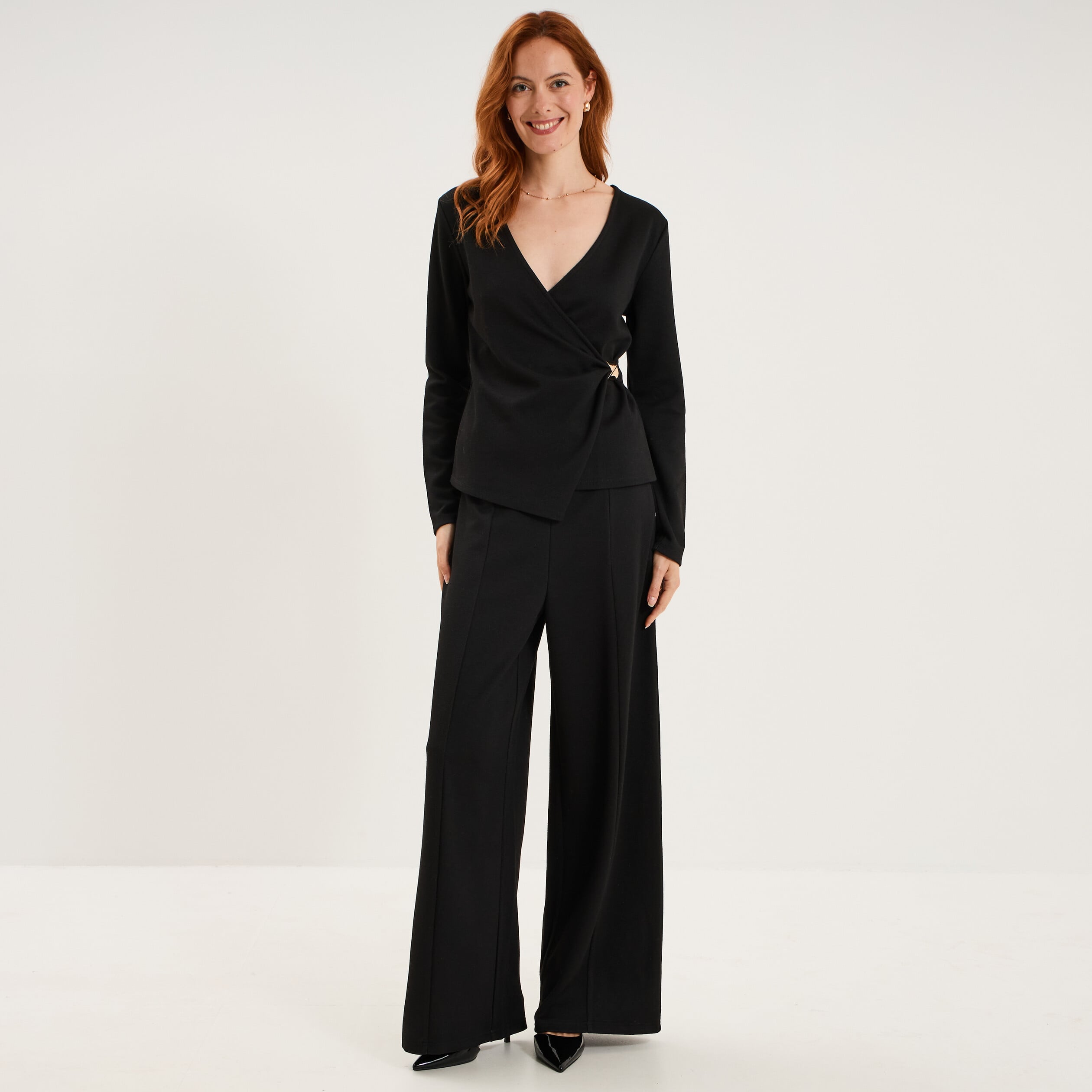 Pantalon large avec boucle noir femme
