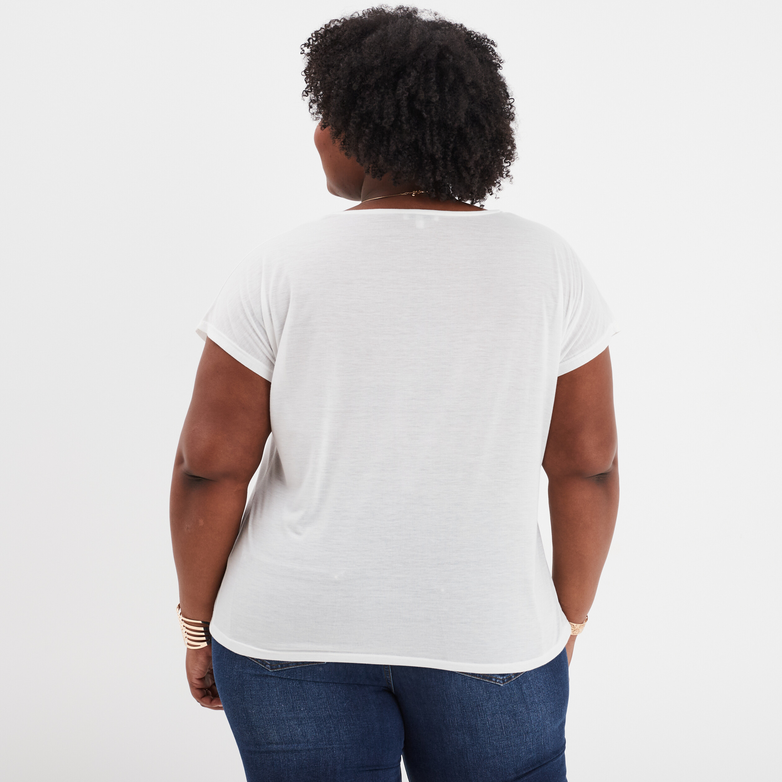 t shirt details chaines epaules blanc femmegt T-shirt détails chaînes épaules blanc femme grande taille