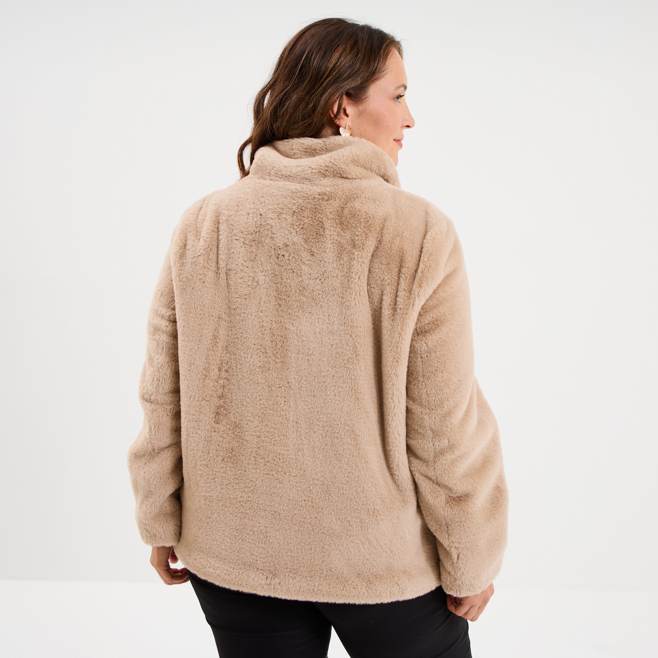 Manteau fausse fourrure col montant beige femme grande taille