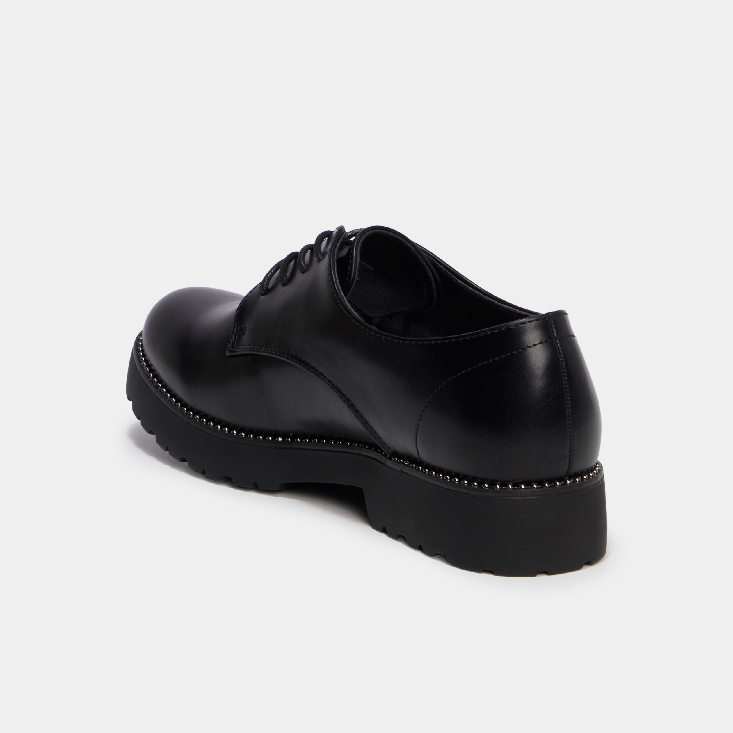 Derbies pied large crant&eacute;es noir femme