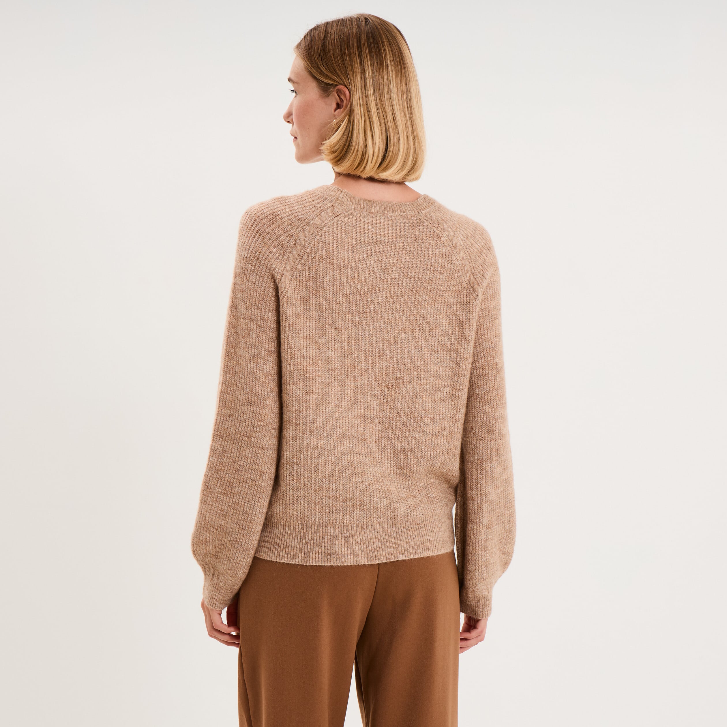 Pull col rond manches longues beige femme