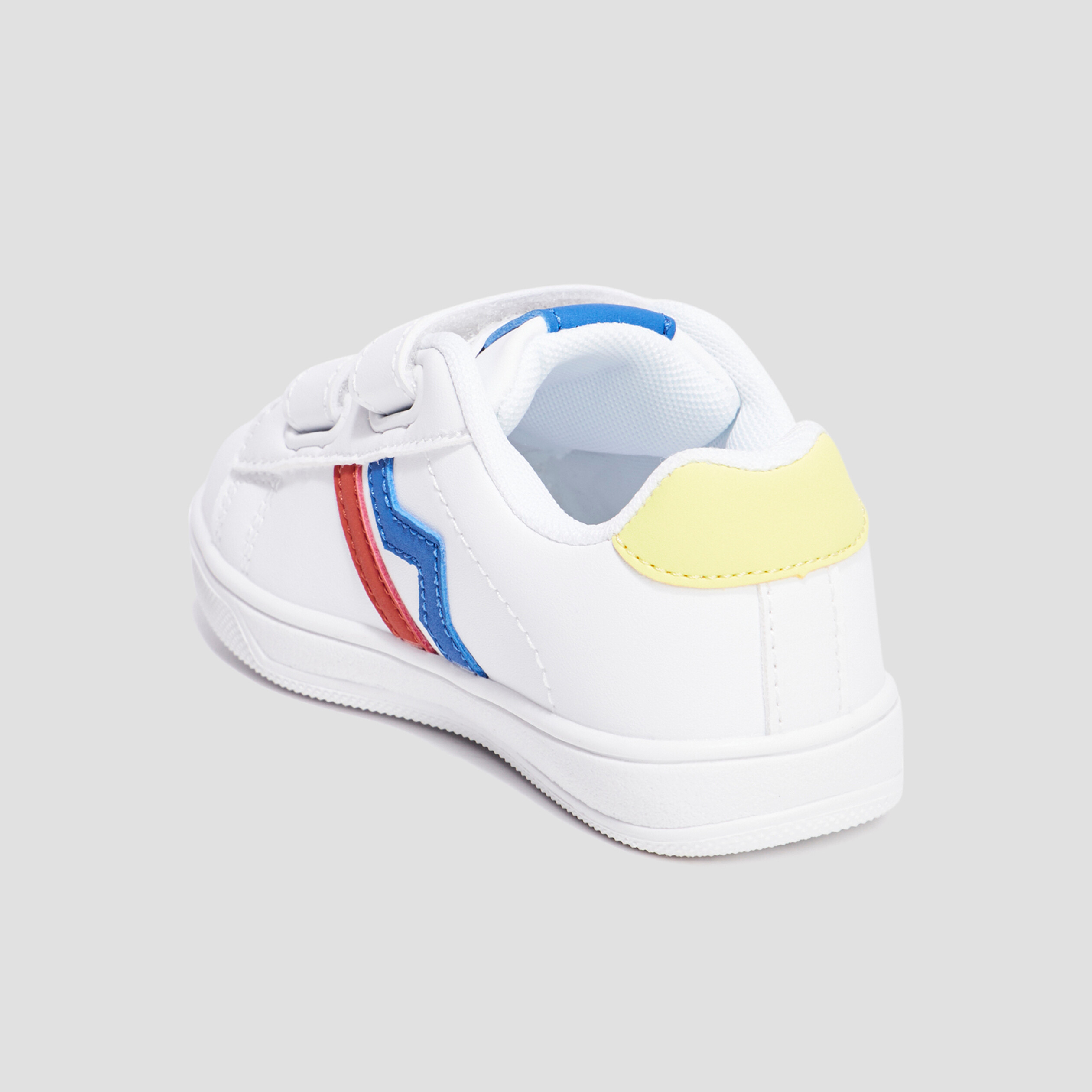 tennis basses a scratchs creeks thisto blanc garcon Tennis basses à scratchs Creeks Thisto blanc garçon