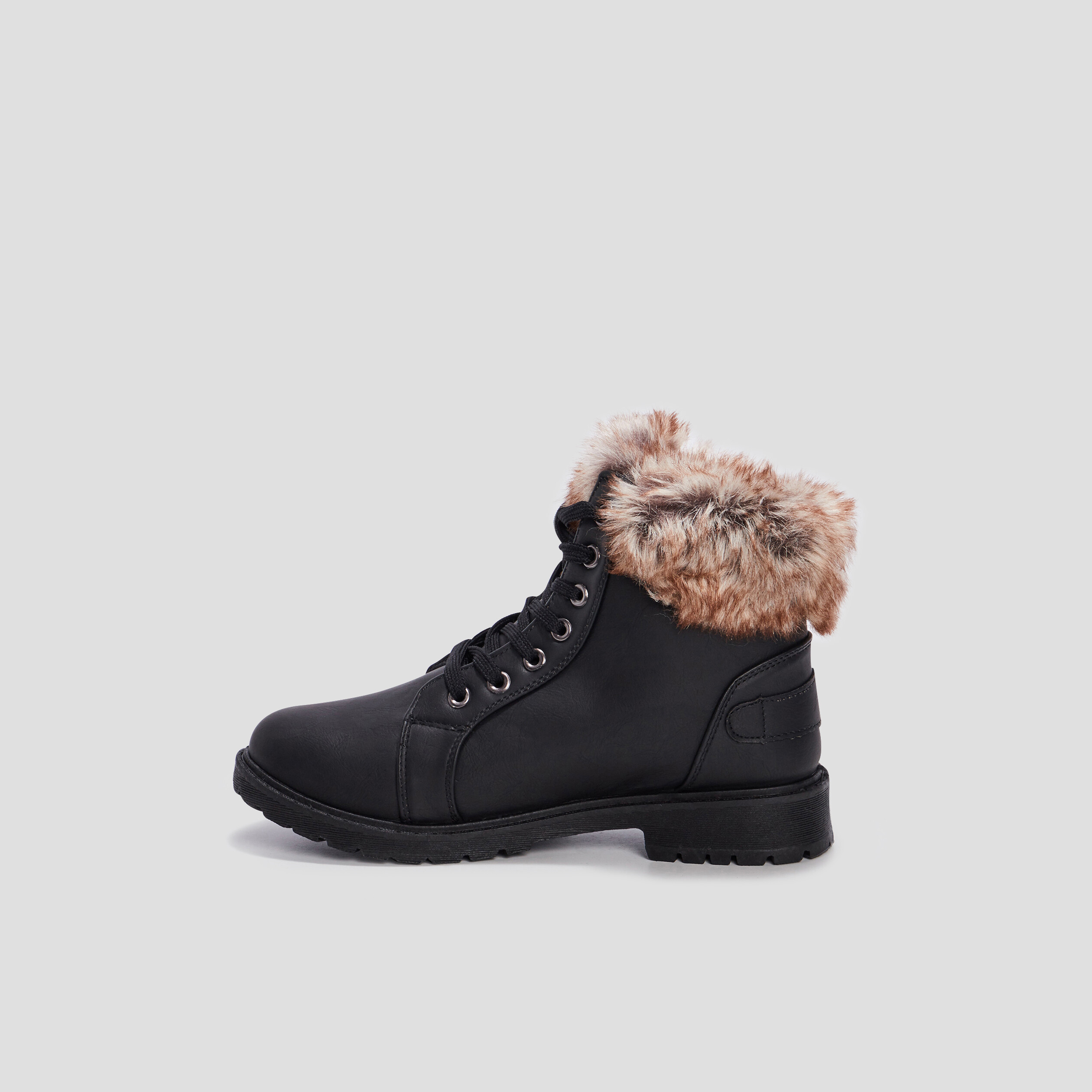 bottines plates fourrees noir femme Bottines plates fourrées noir femme