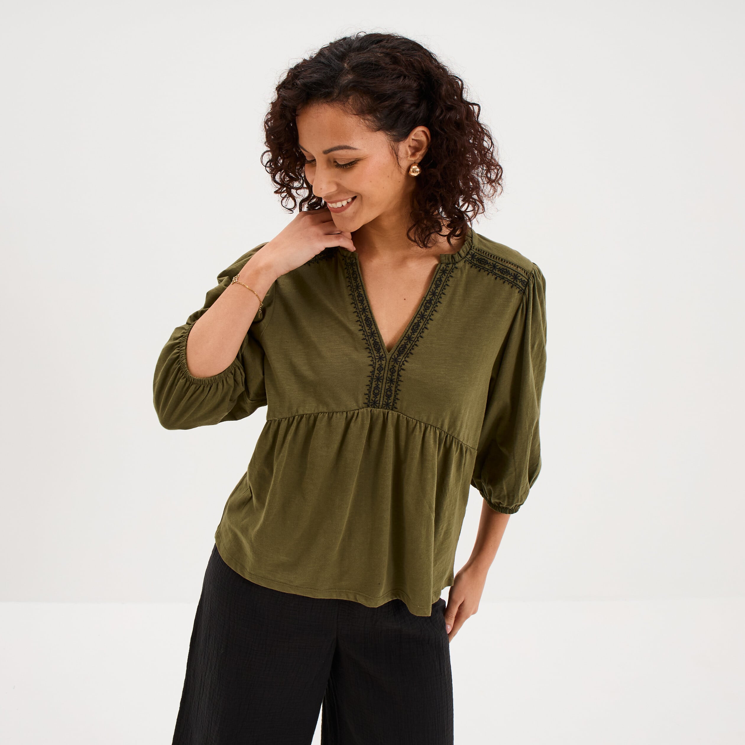 Blouse col tunisien brod&eacute; coton vert kaki femme