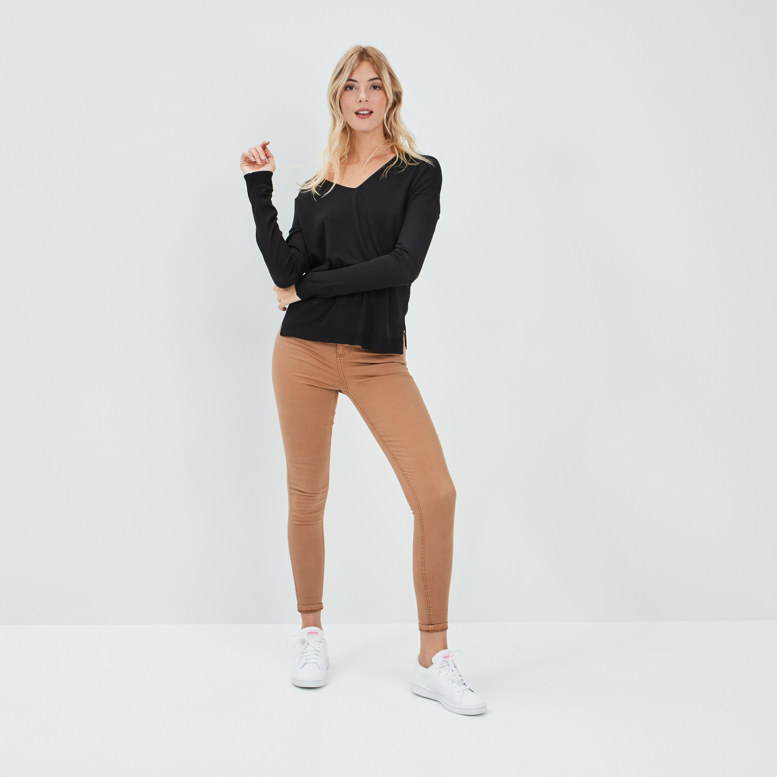 pull avec col en v noir femme Pull avec col en V noir femme