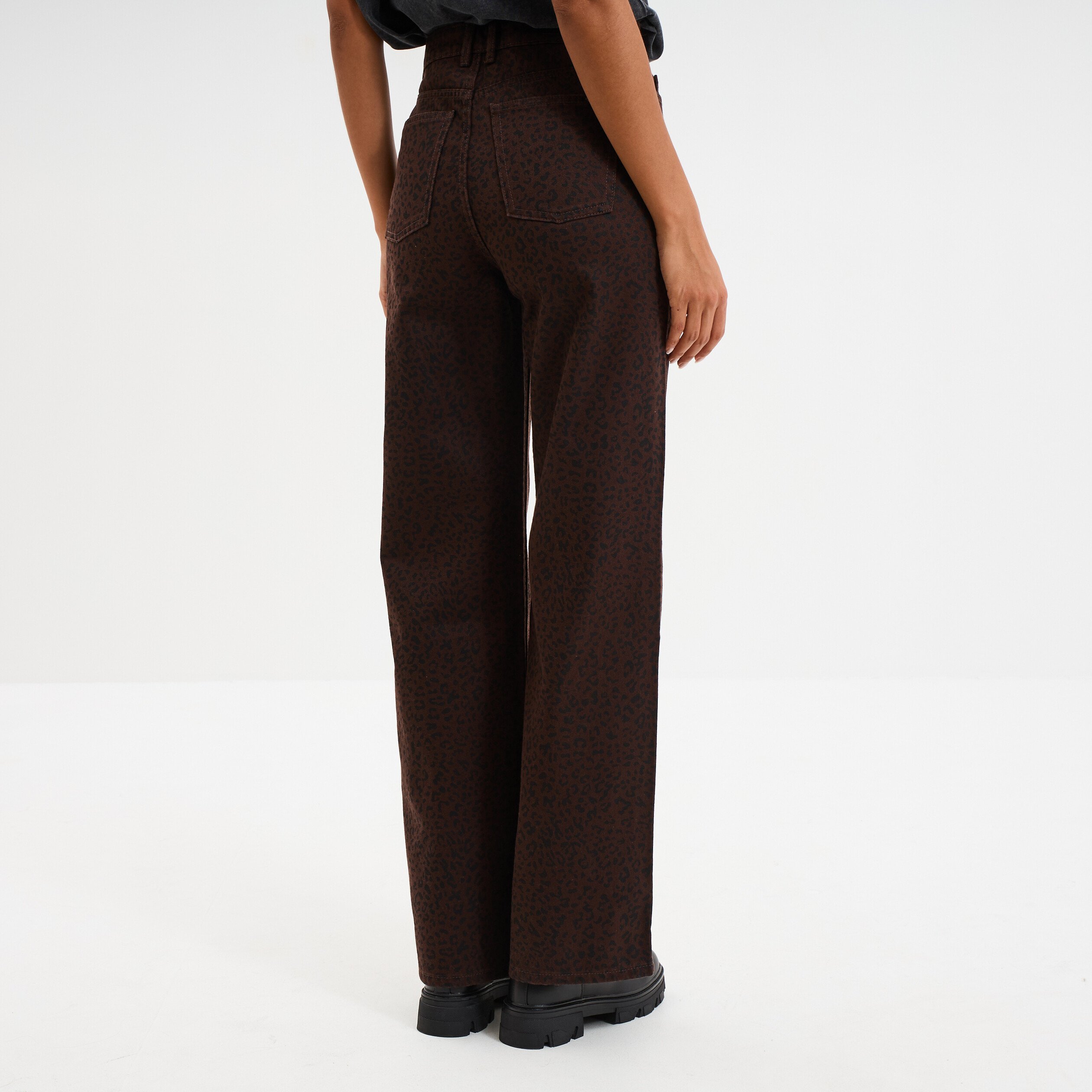 jean large taille haute coton marron fonce femme Jean large taille haute coton marron foncé femme
