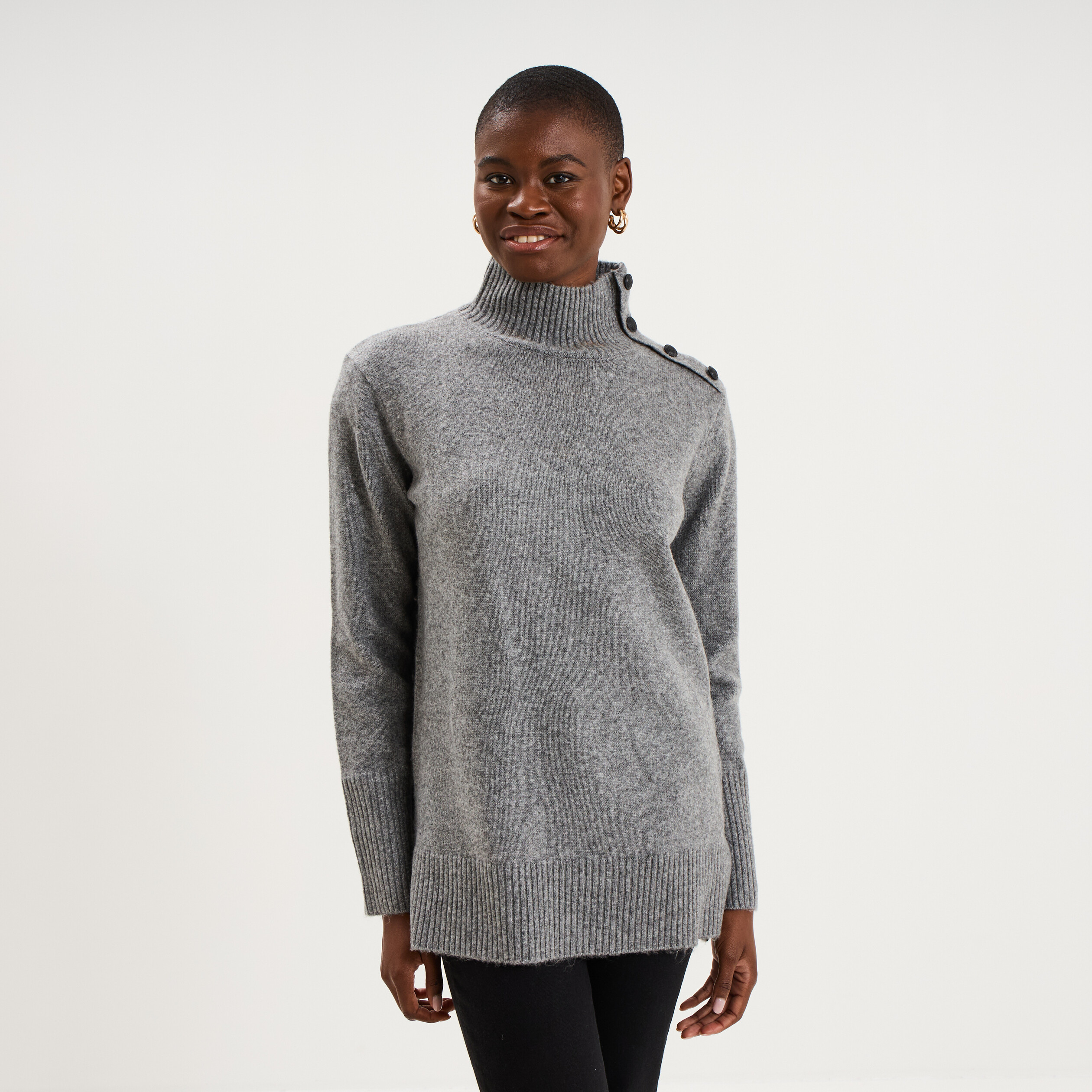 Pull col montant &agrave; boutons gris femme