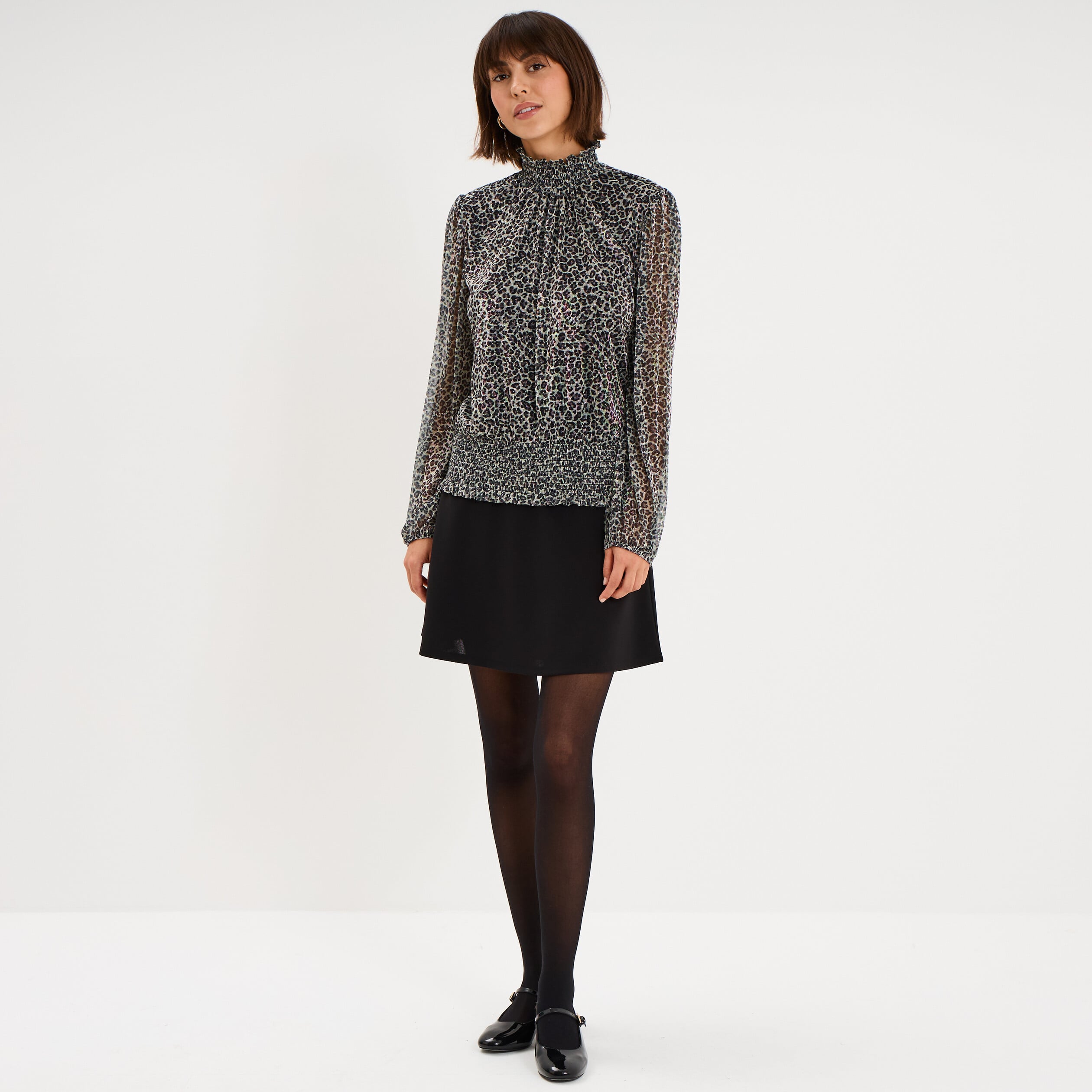 Blouse smock&eacute;e col montant gris argent femme