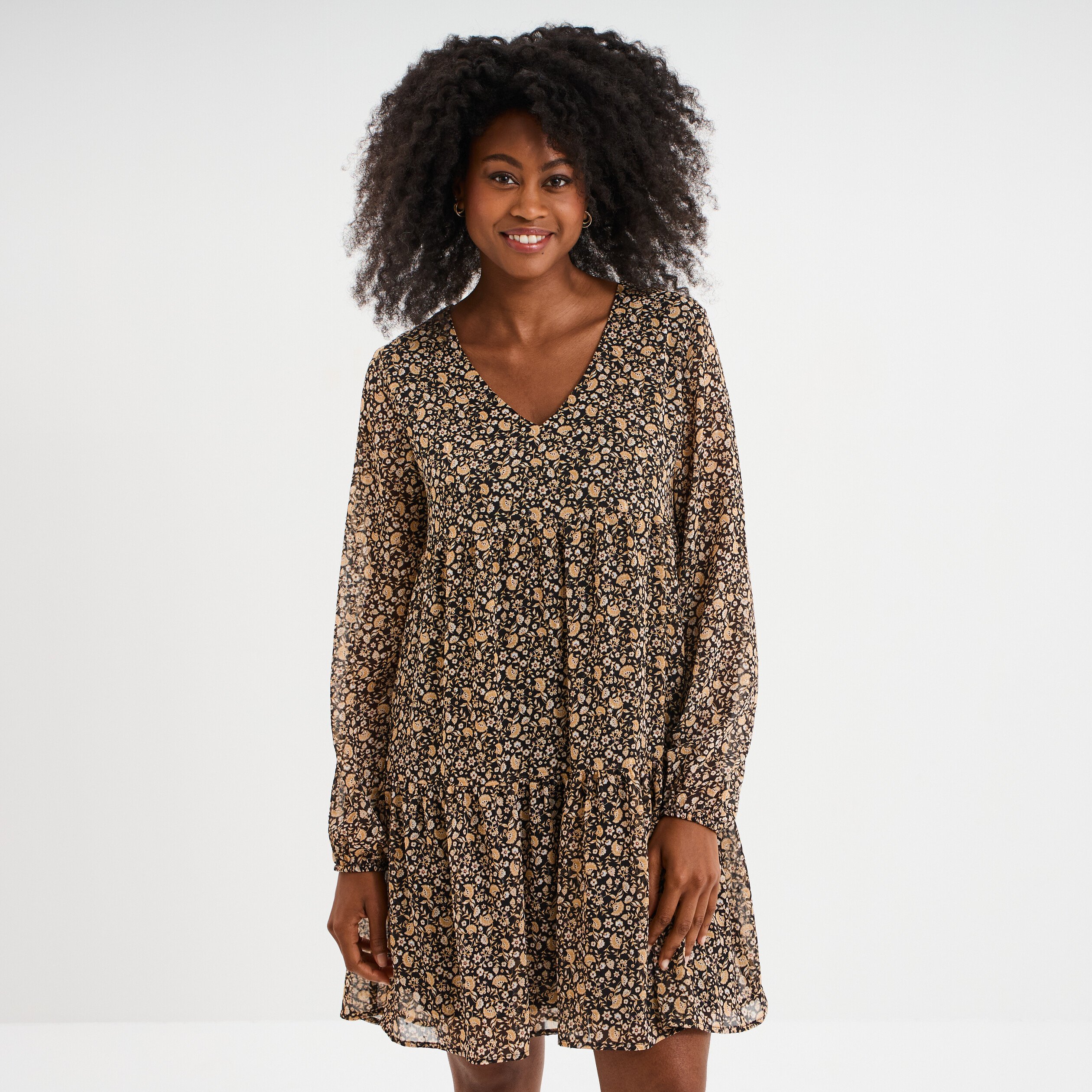 Robe évasée col en V et volants noir femme