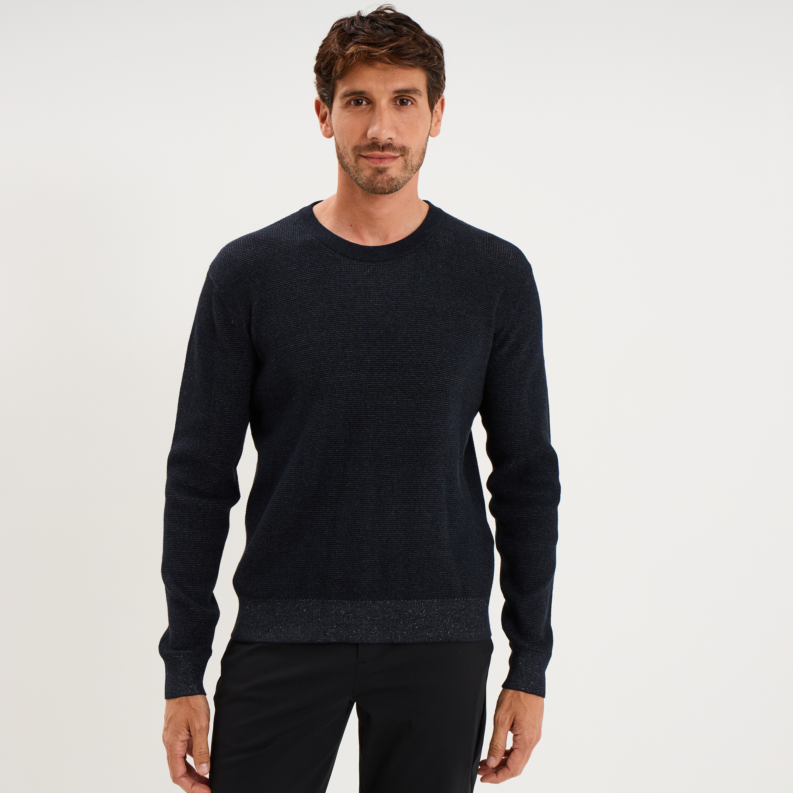 Pull en maille textur&eacute;e col rond bleu marine homme