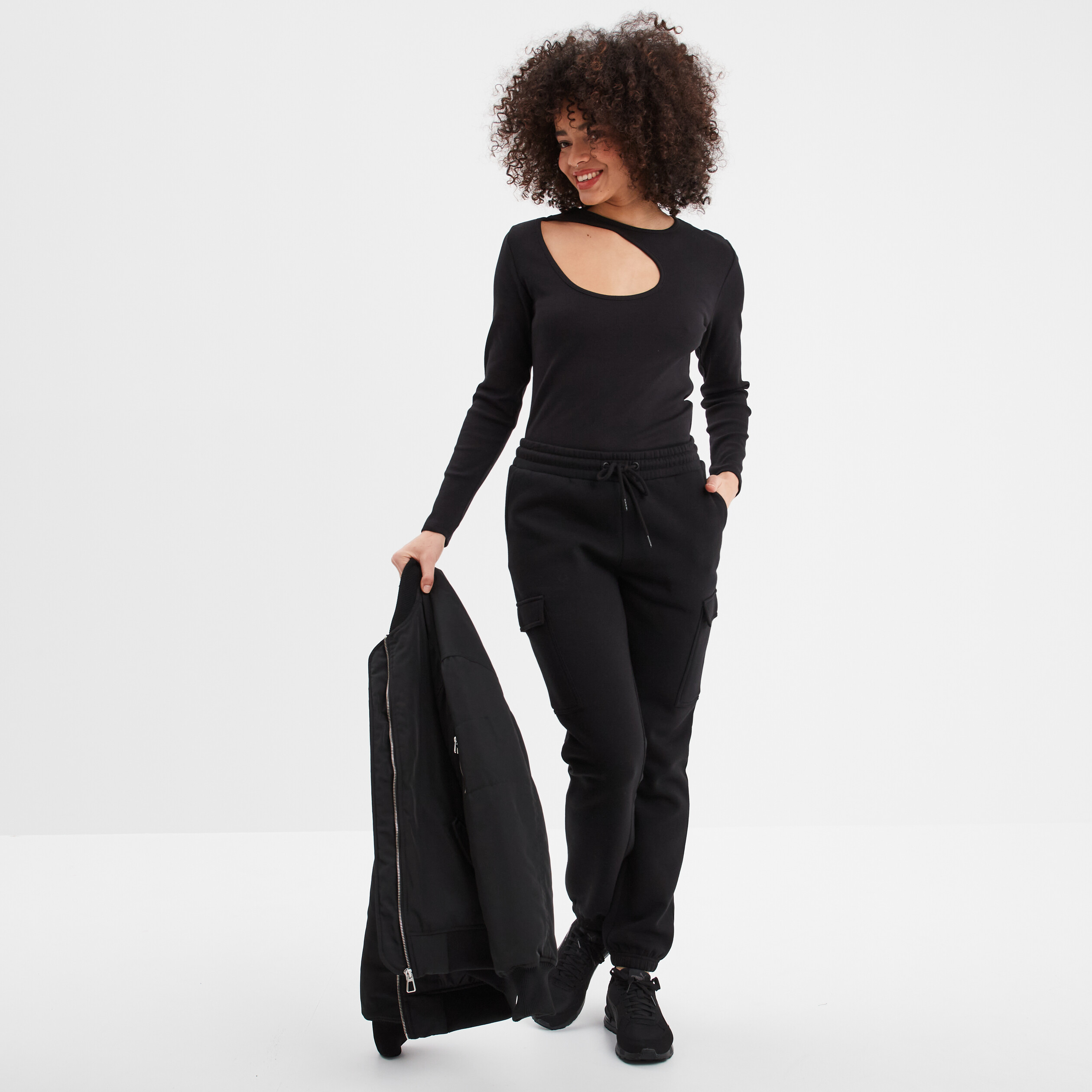 T-shirt côtelé avec ouverture Liberto noir femme