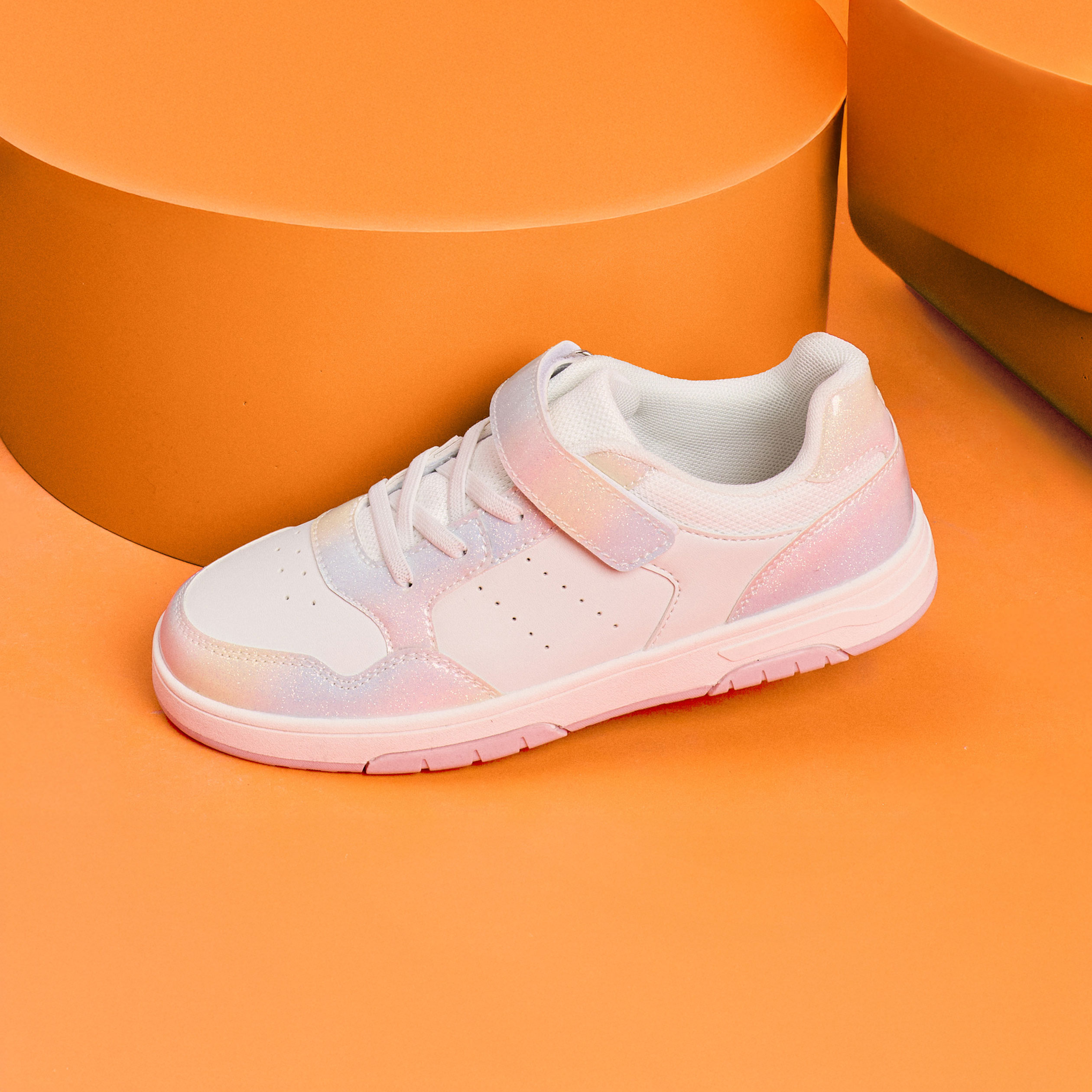 Tennis basses &agrave; scratchs bout renforc&eacute; multicolore fille