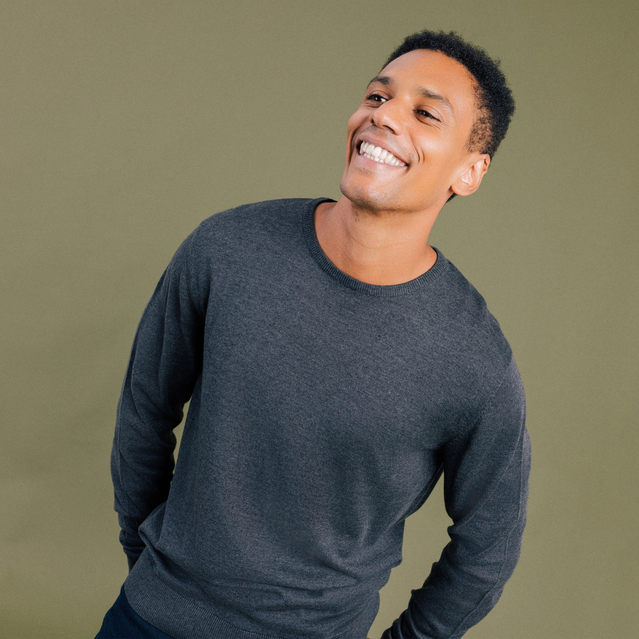 Pull gris foncé homme online