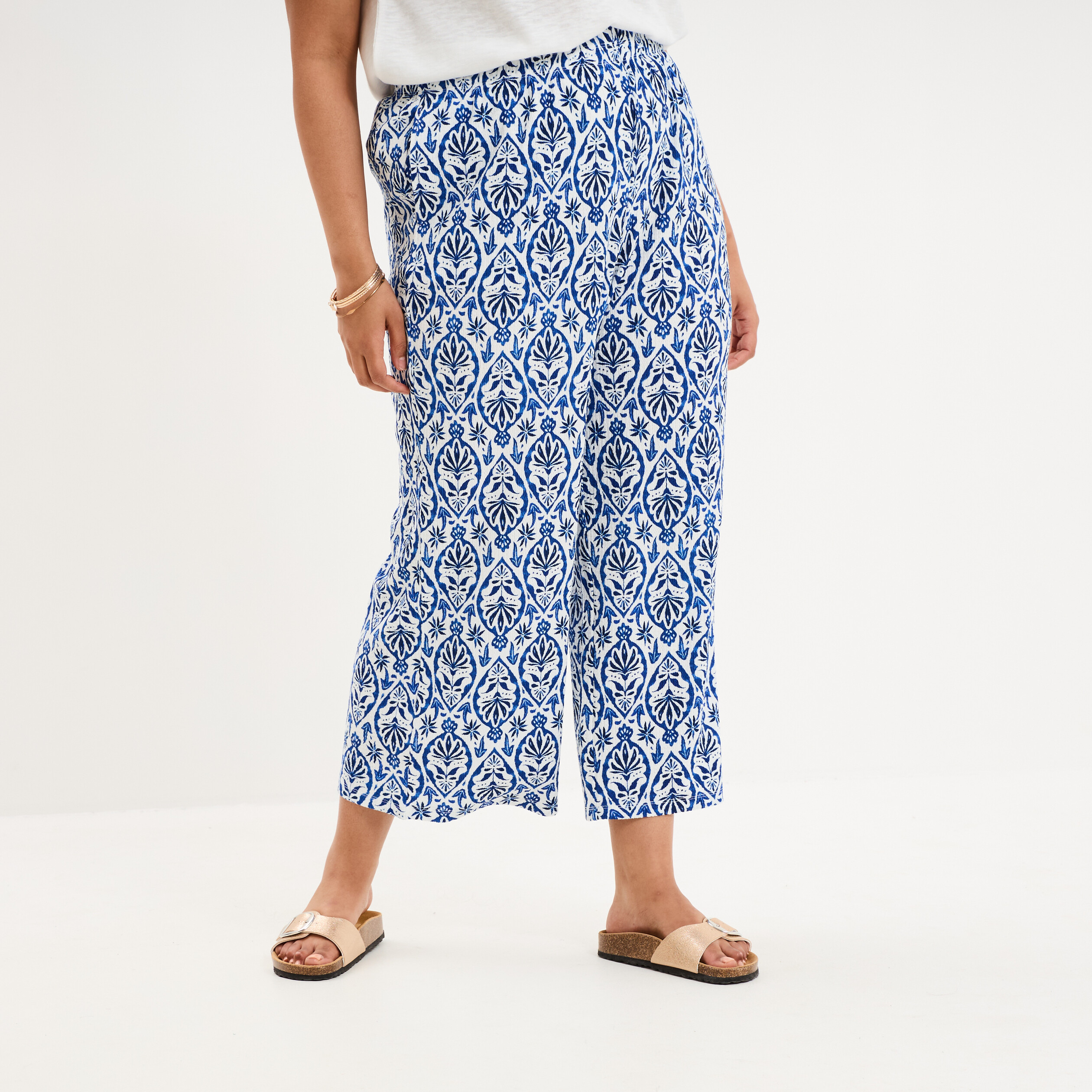 Pantalon large fluide effet gaufr&eacute; ecru femme grande taille