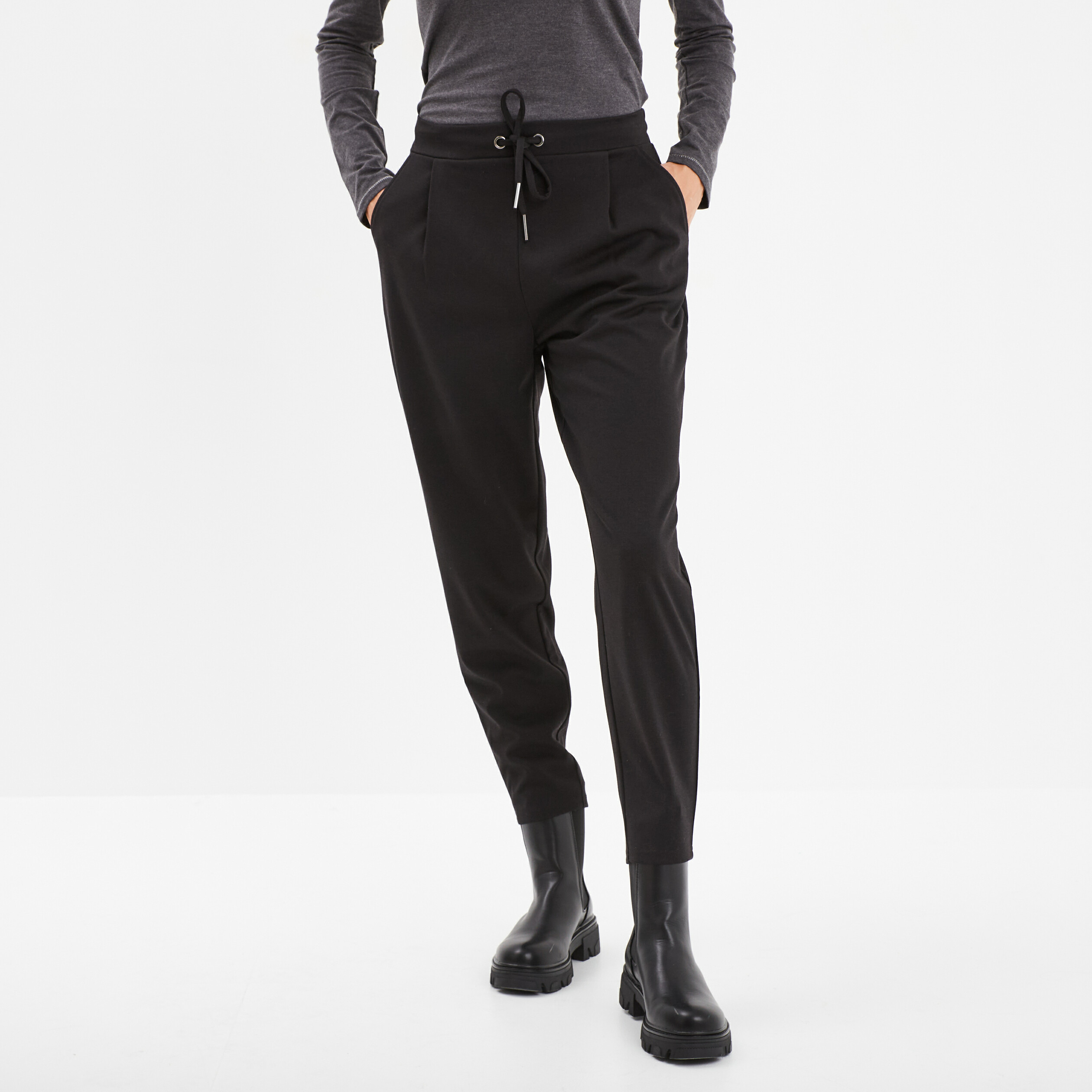 pantalon en molleton a taille elastiquee noir femme Pantalon en molleton à taille élastiquée noir femme