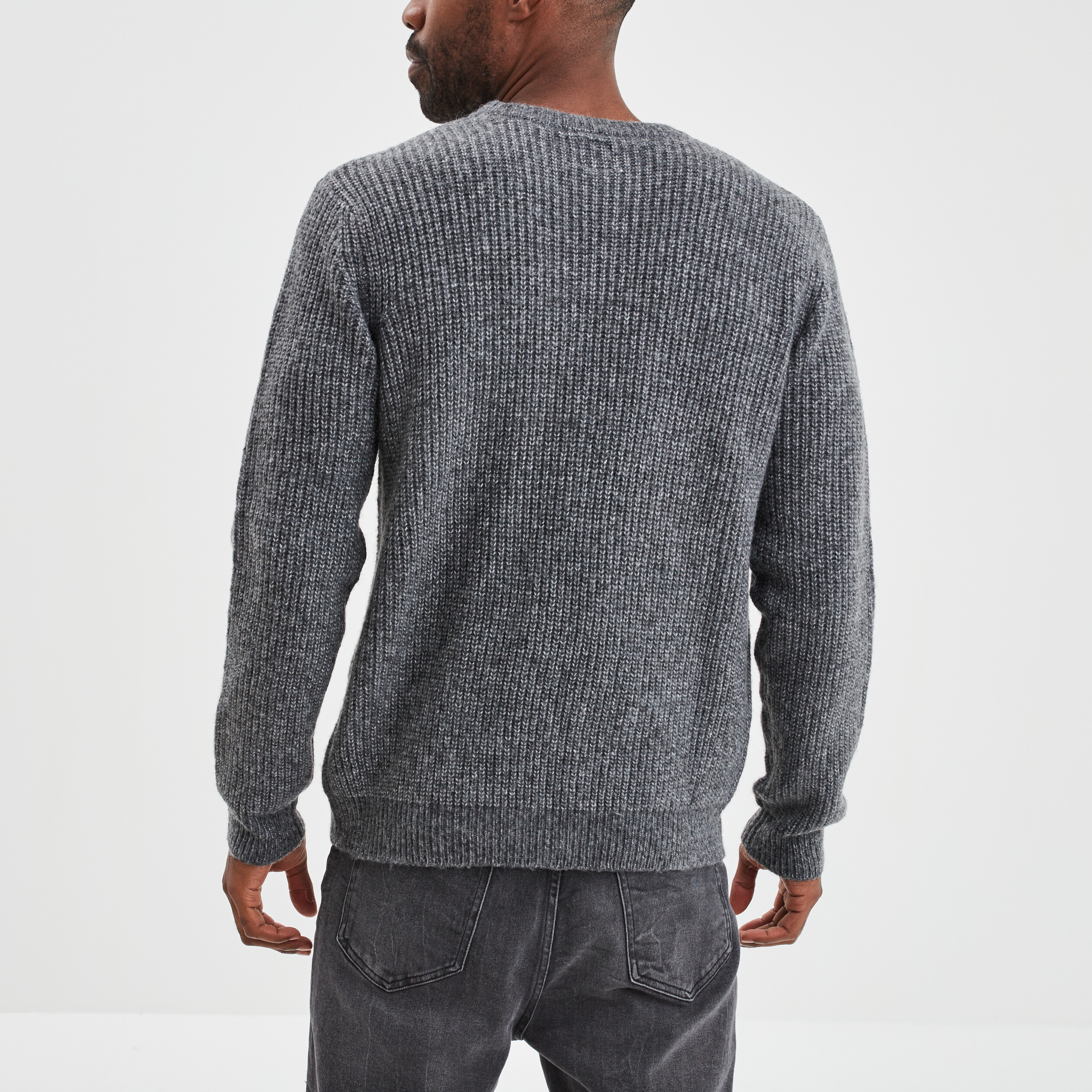 Pull col rond à manches longues gris foncé homme