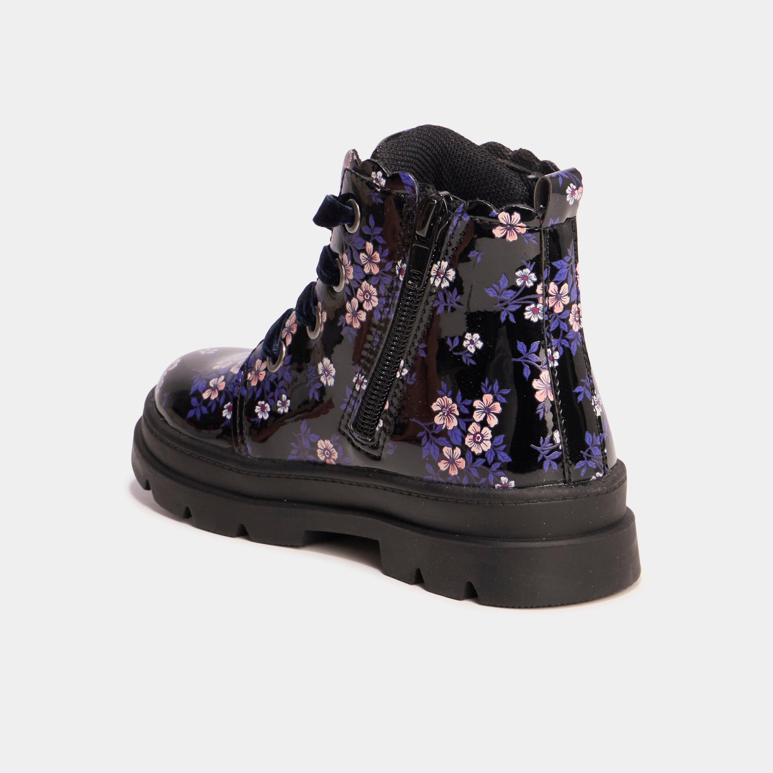 Boots crant&eacute;es &agrave; lacets noir fille