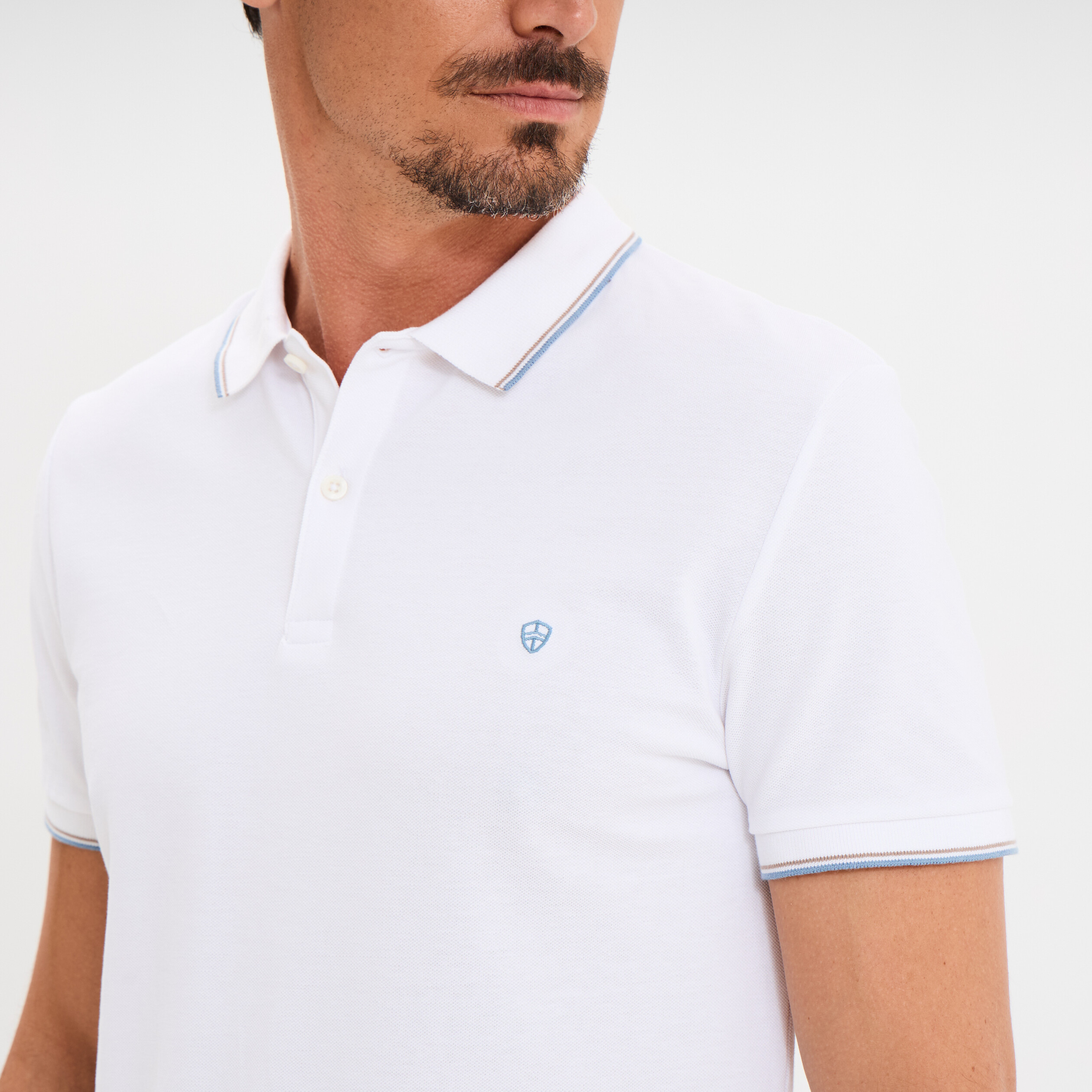 Polo piqu&eacute; coton manches courtes blanc homme