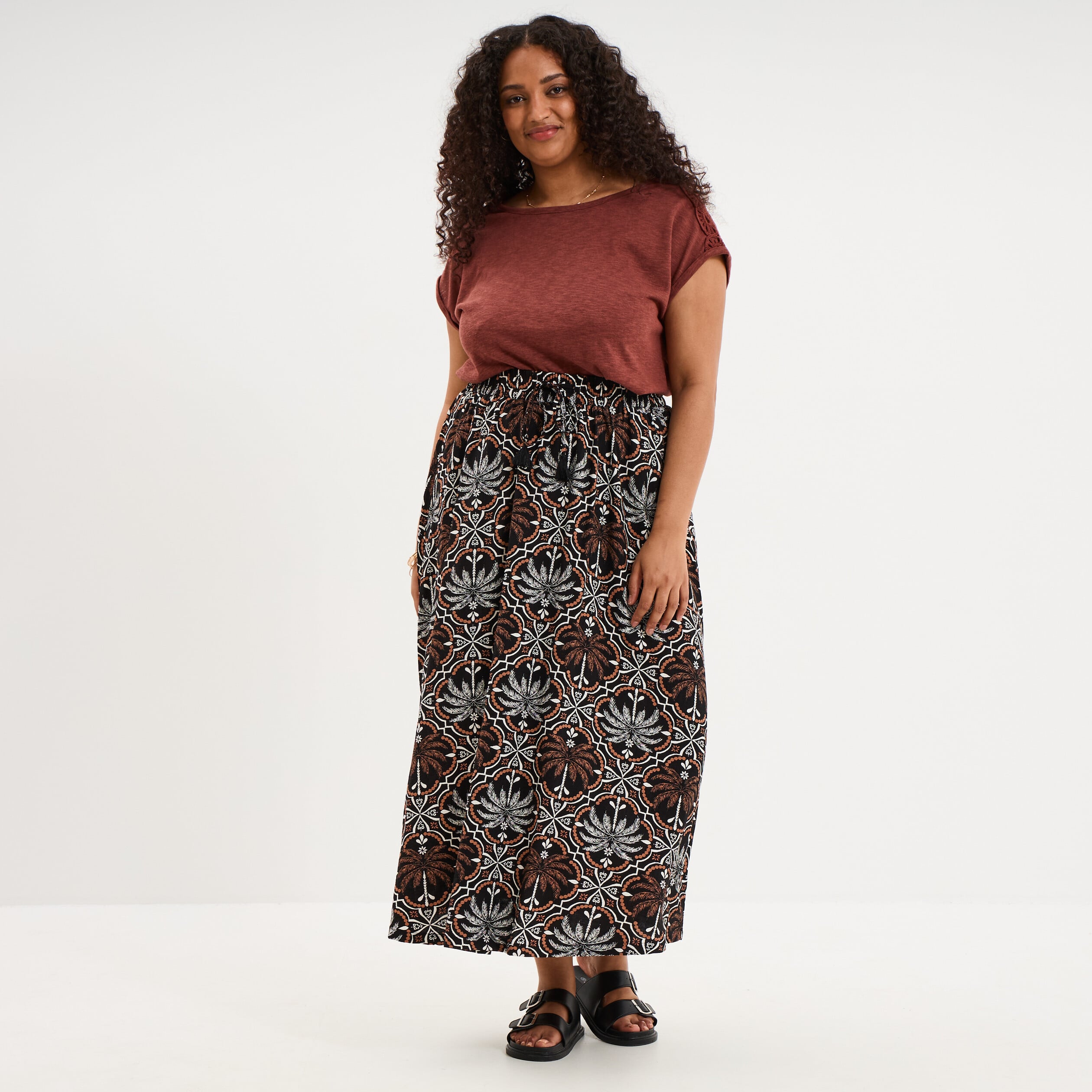 T-shirt &eacute;paules effet macram&eacute; marron cognac femme grande taille