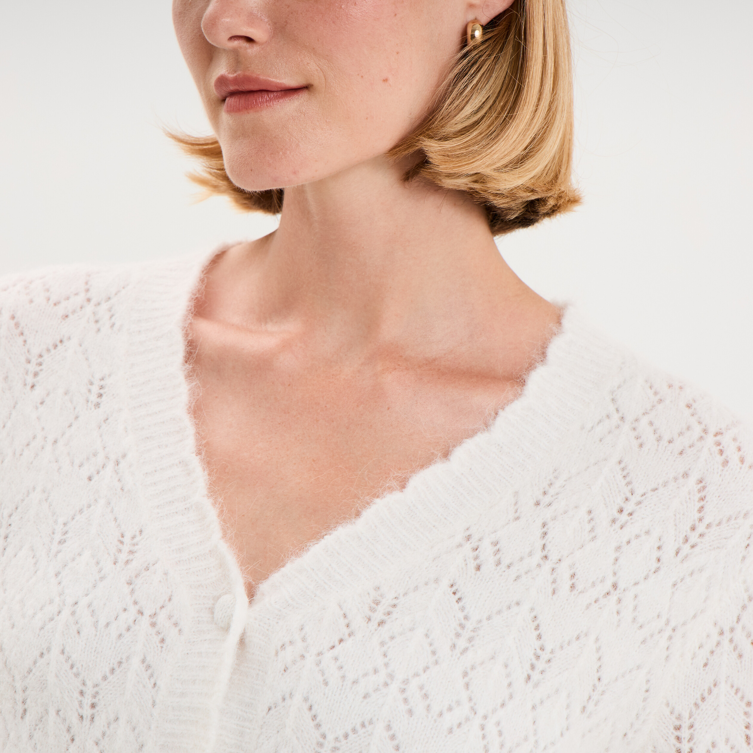 Gilet cardigan ajour&eacute; manches longues blanc femme