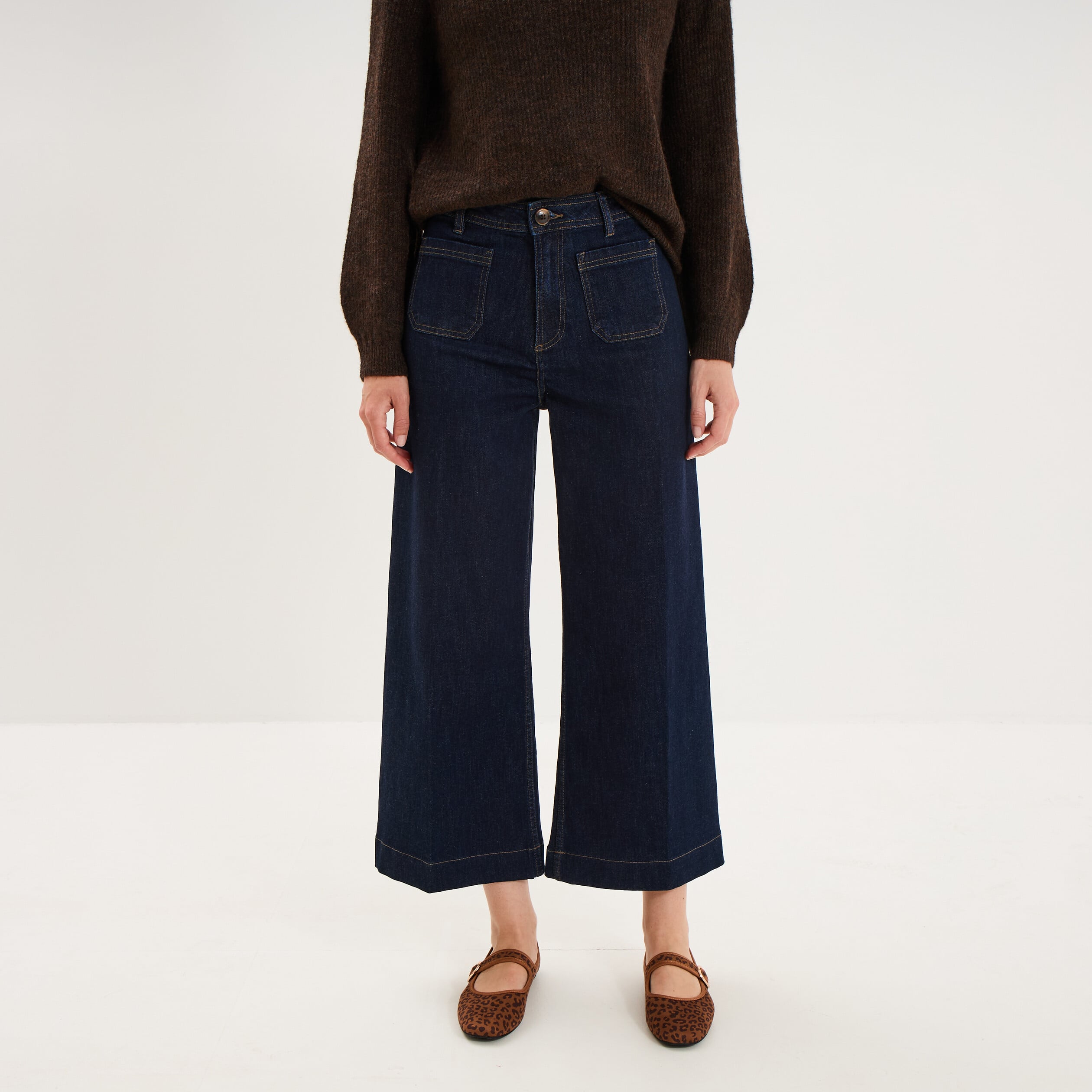Jean large cropped poches plaqu&eacute;es denim brut femme