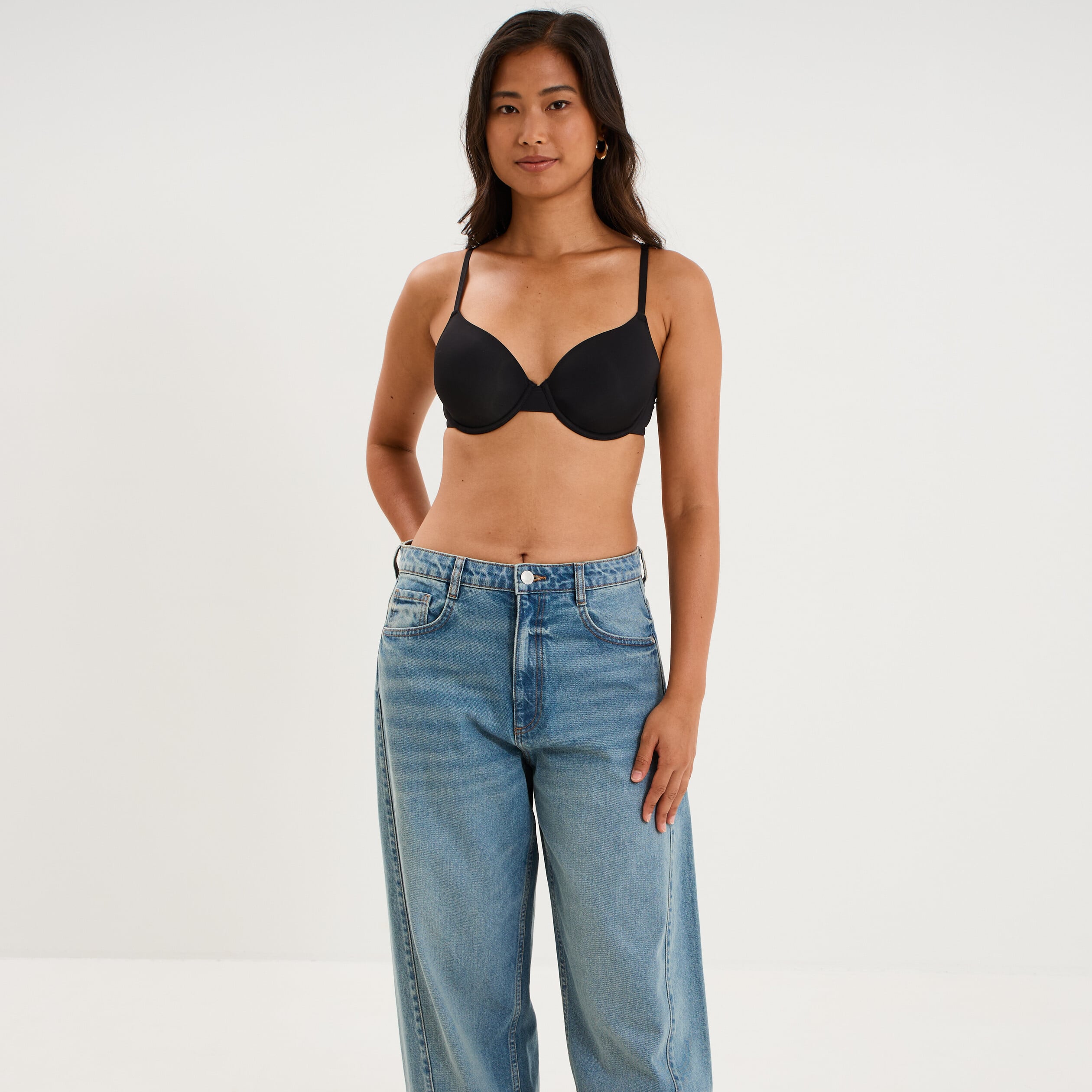 Soutien-gorge corbeille padd&eacute; microfibre noir femme