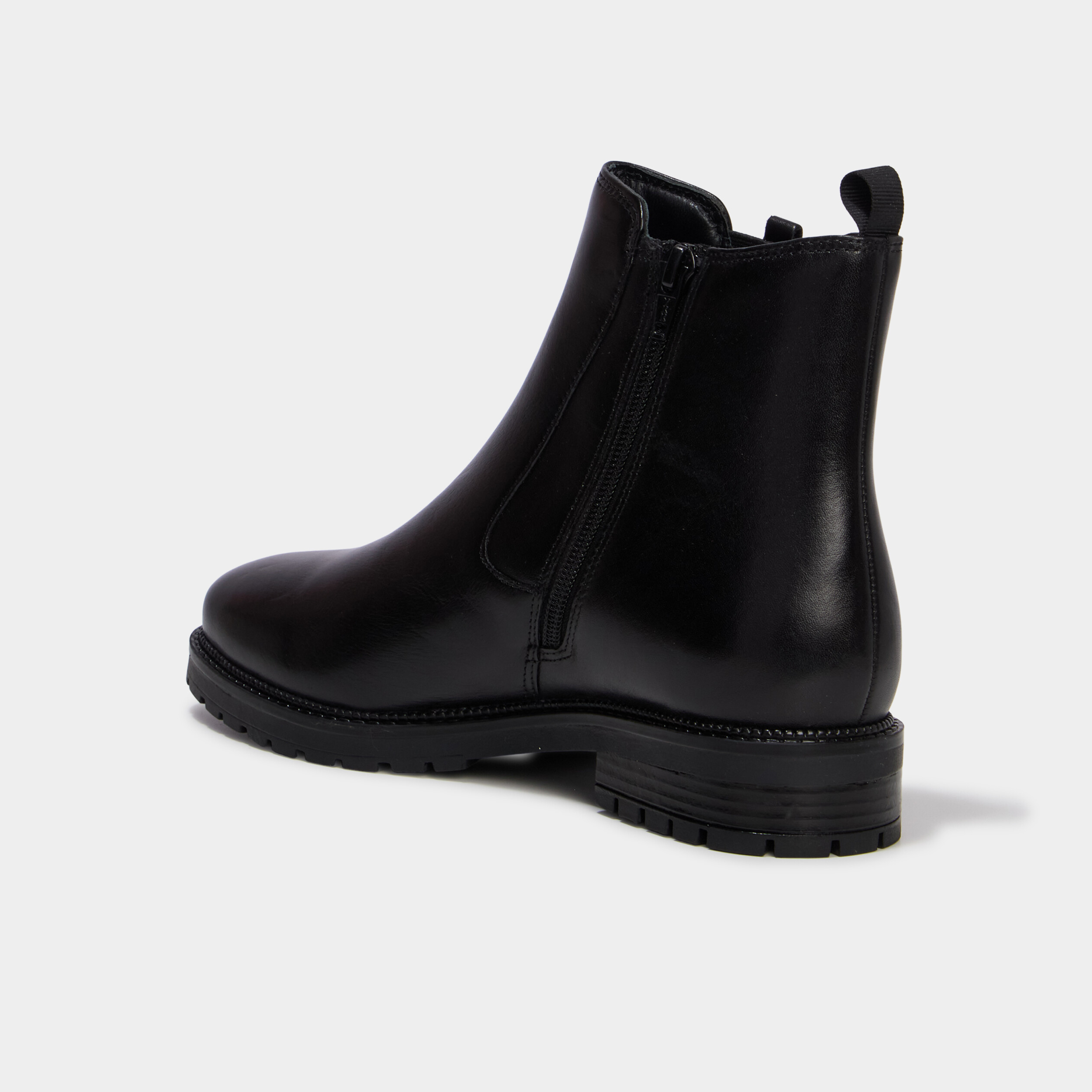 Boots chelsea en cuir noir femme
