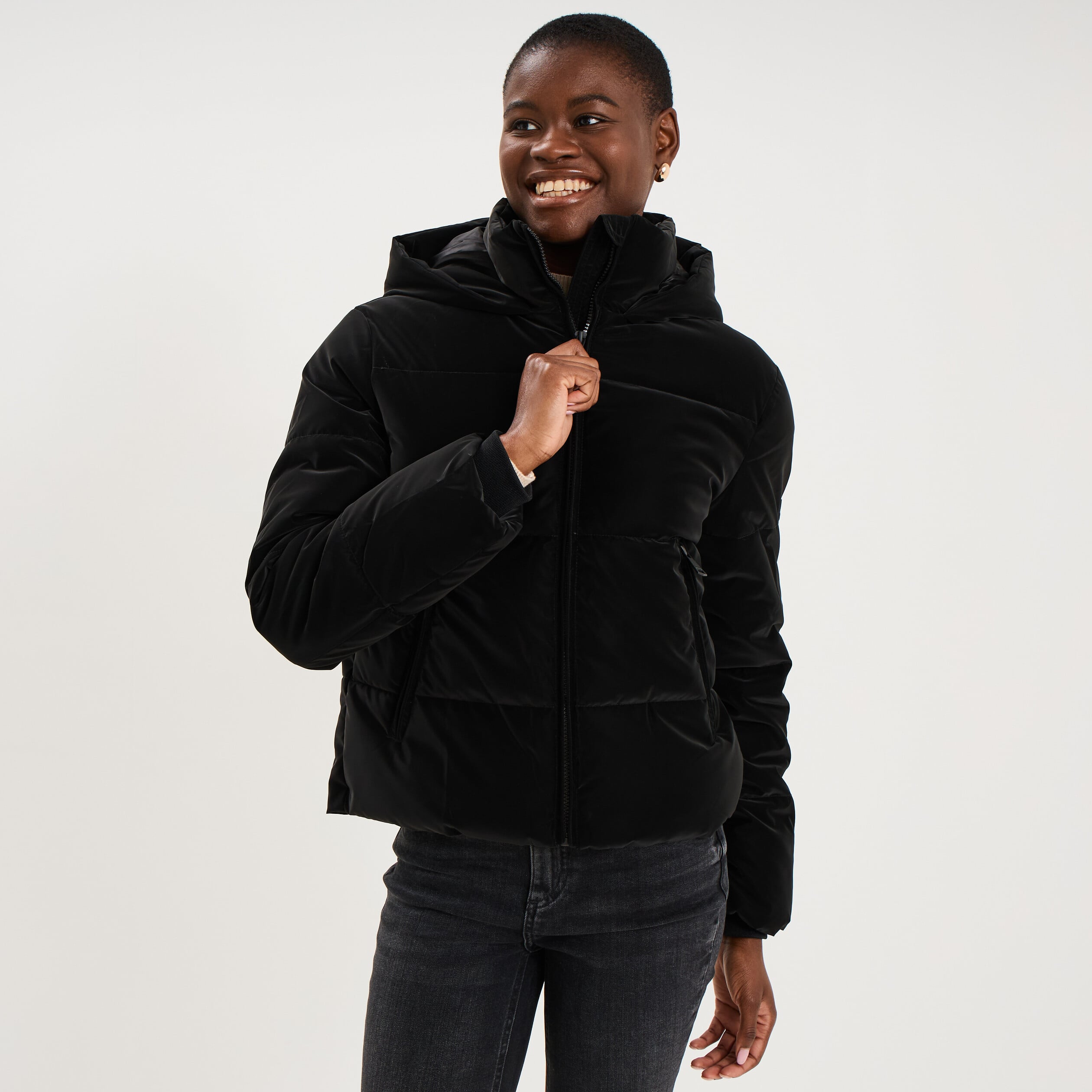 Doudoune courte imperm&eacute;able &agrave; capuche noir femme