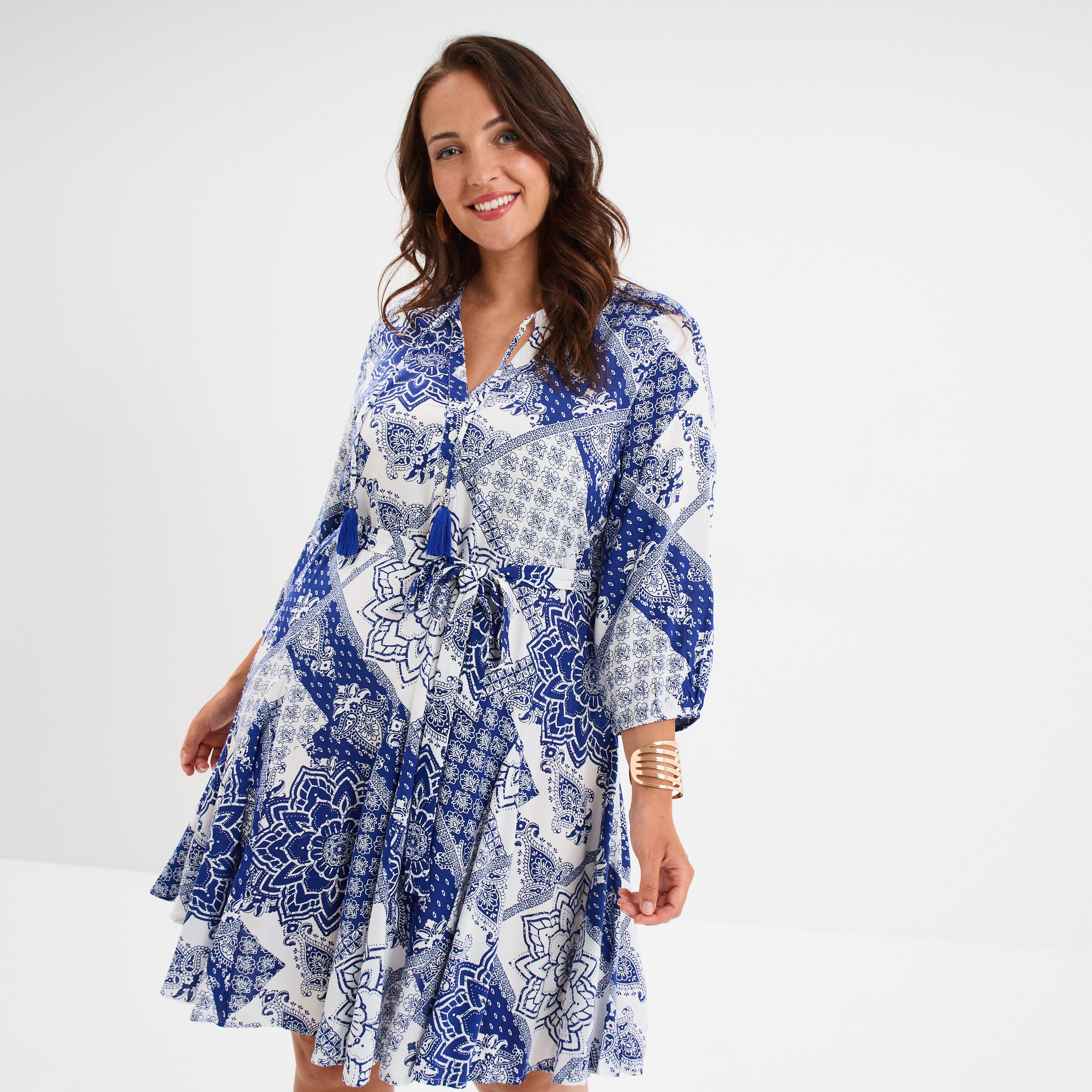 robe fluide evasee col tunisien bleu femmegt Robe fluide évasée col tunisien bleu femme grande taille
