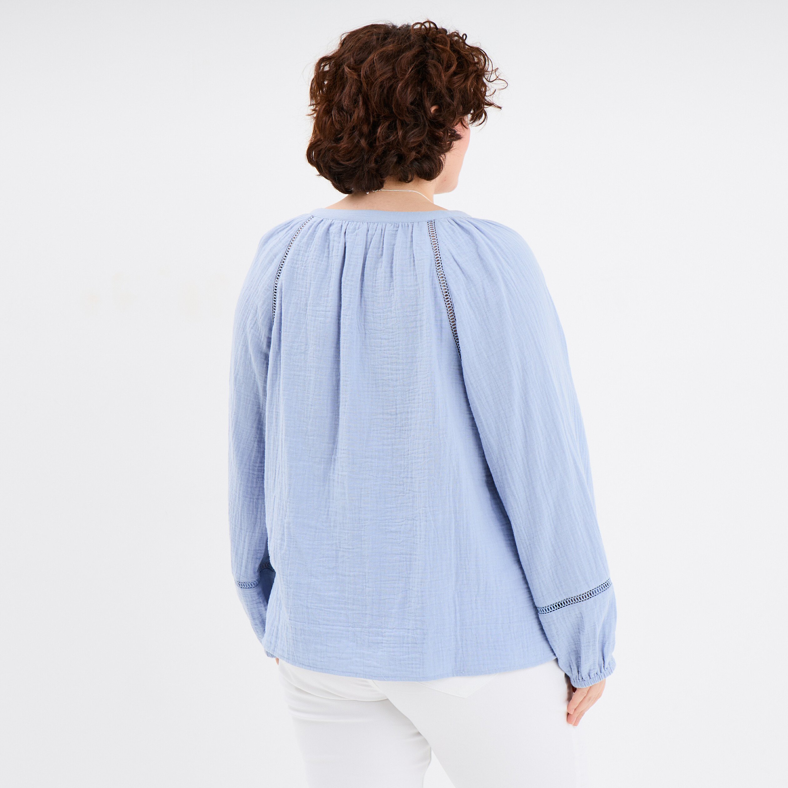 blouse manches longues gaze de coton bleu clair femmegt Blouse manches longues gaze de coton bleu clair femme grande taille