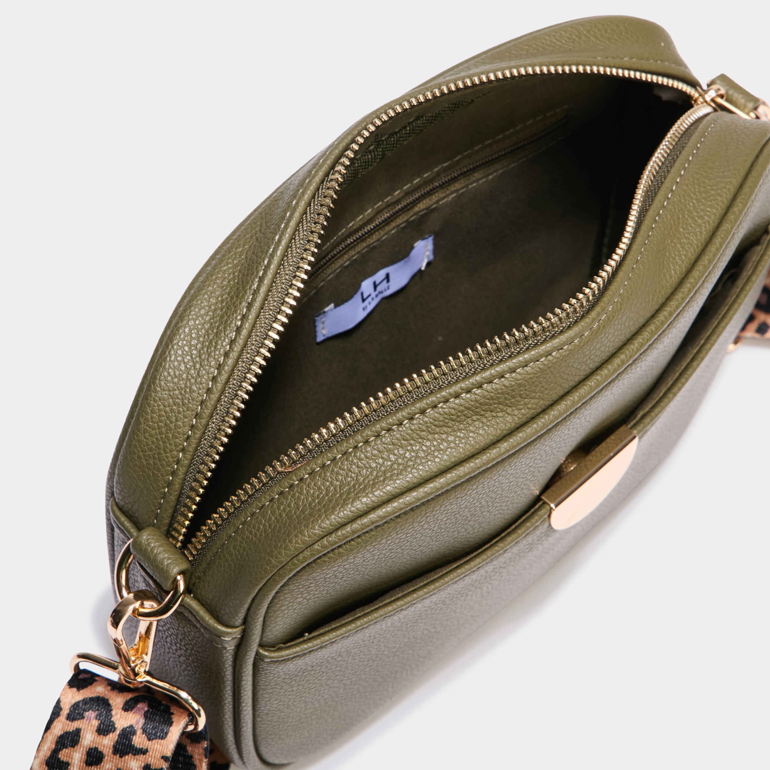 sac arrondi avec 2 bandoulieres vert kaki femme Sac arrondi avec 2 bandoulières vert kaki femme