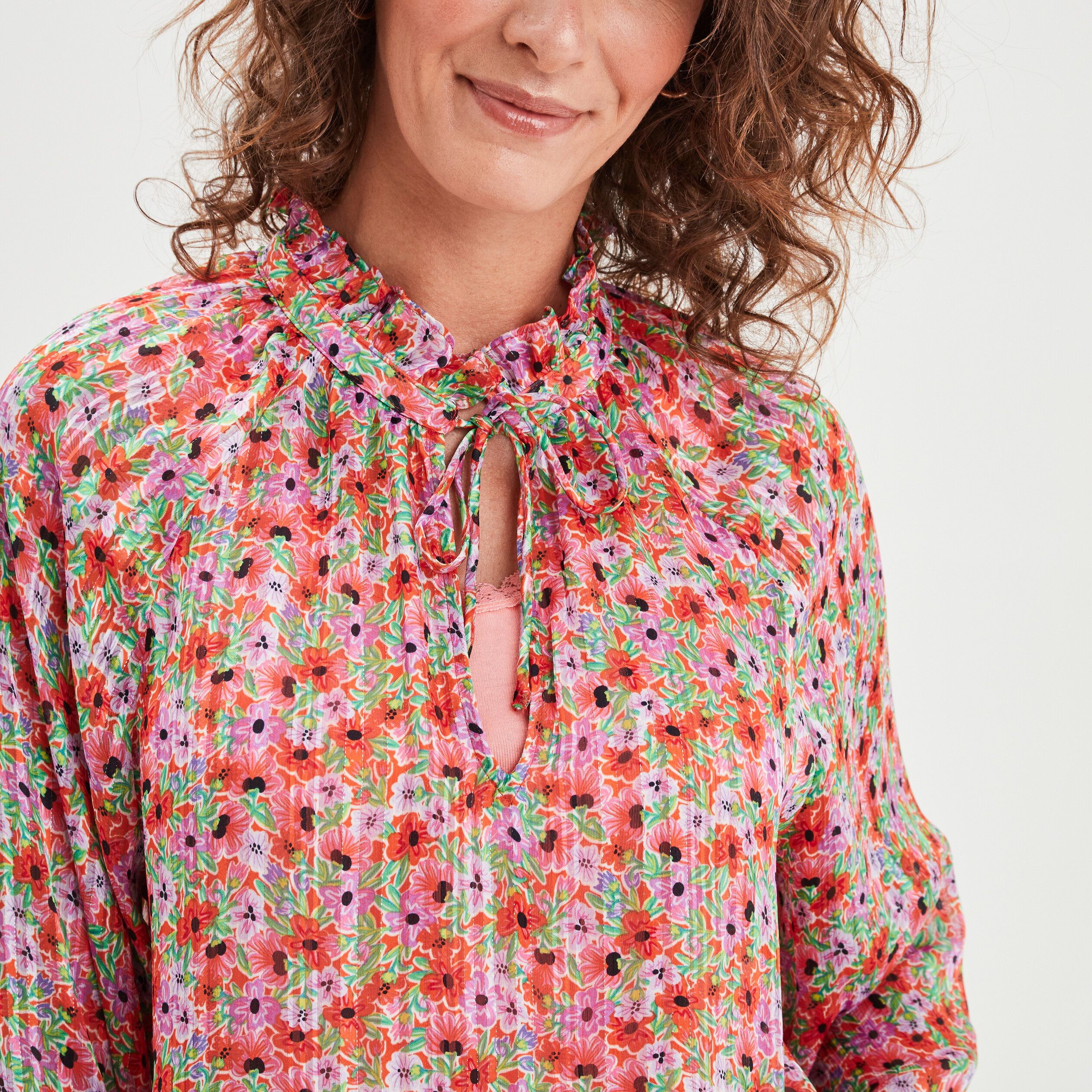 blouse col fronce a cordons et volants rouge femme Blouse col froncé à cordons et volants rouge femme