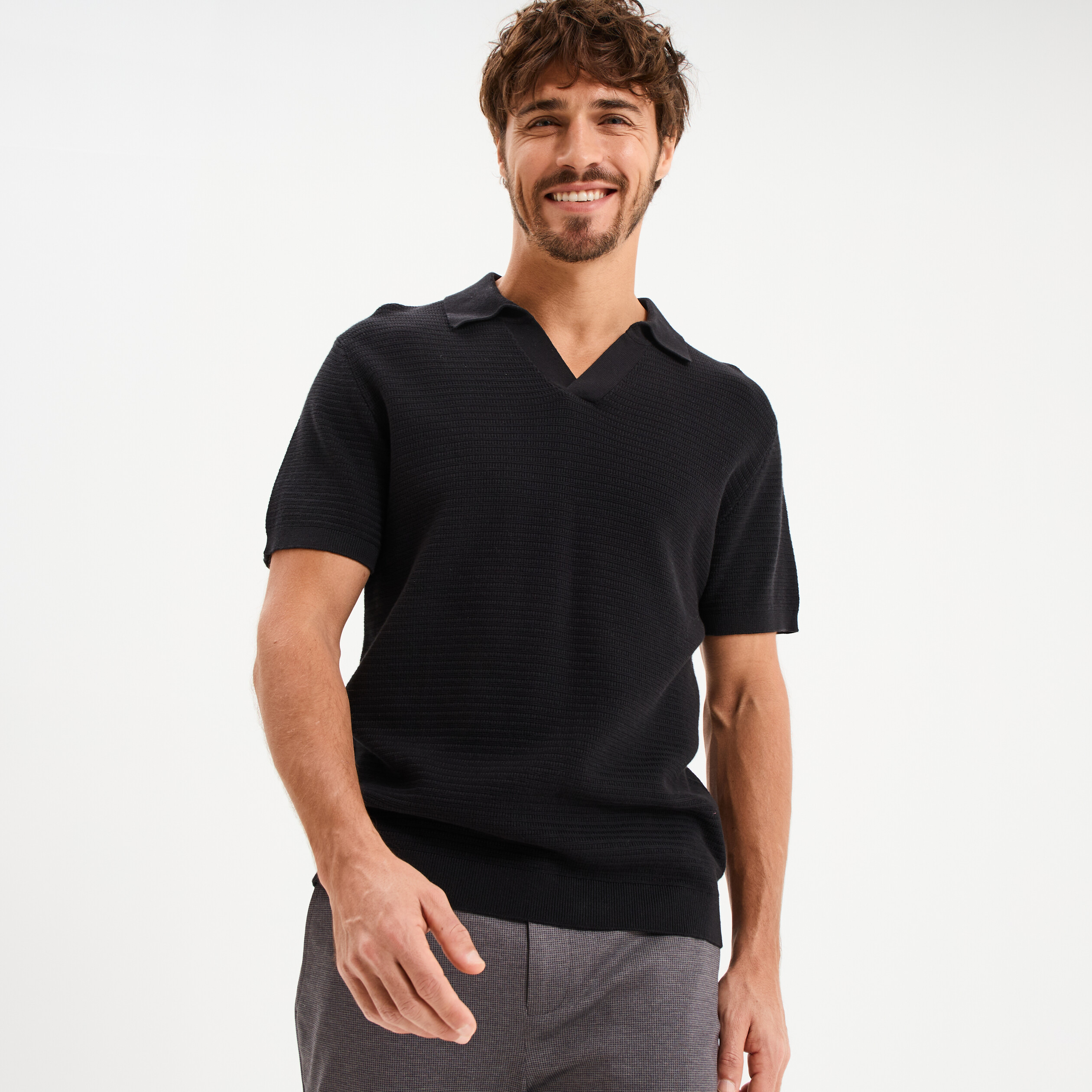 Polo manches courtes textur&eacute; coton noir homme