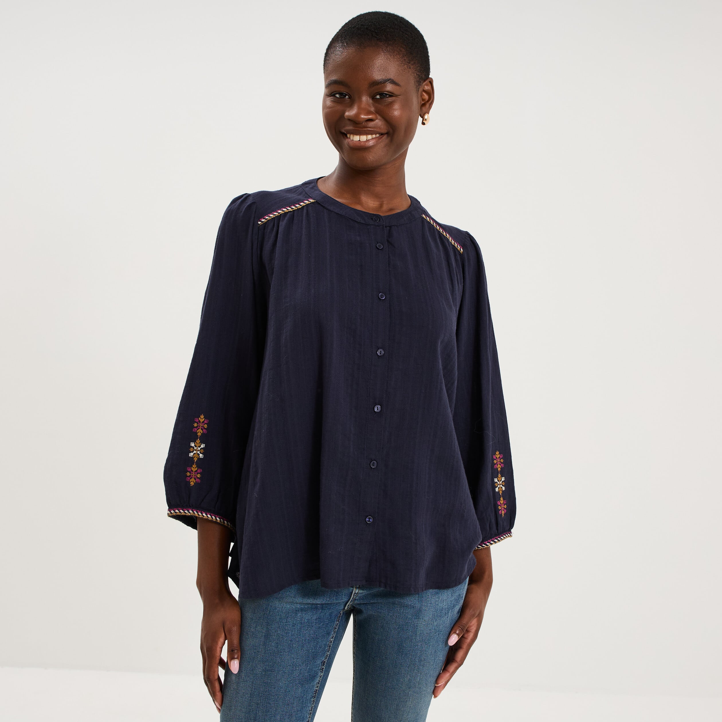 Blouse brod&eacute;e oversize manches 3/4 bleu fonc&eacute; femme