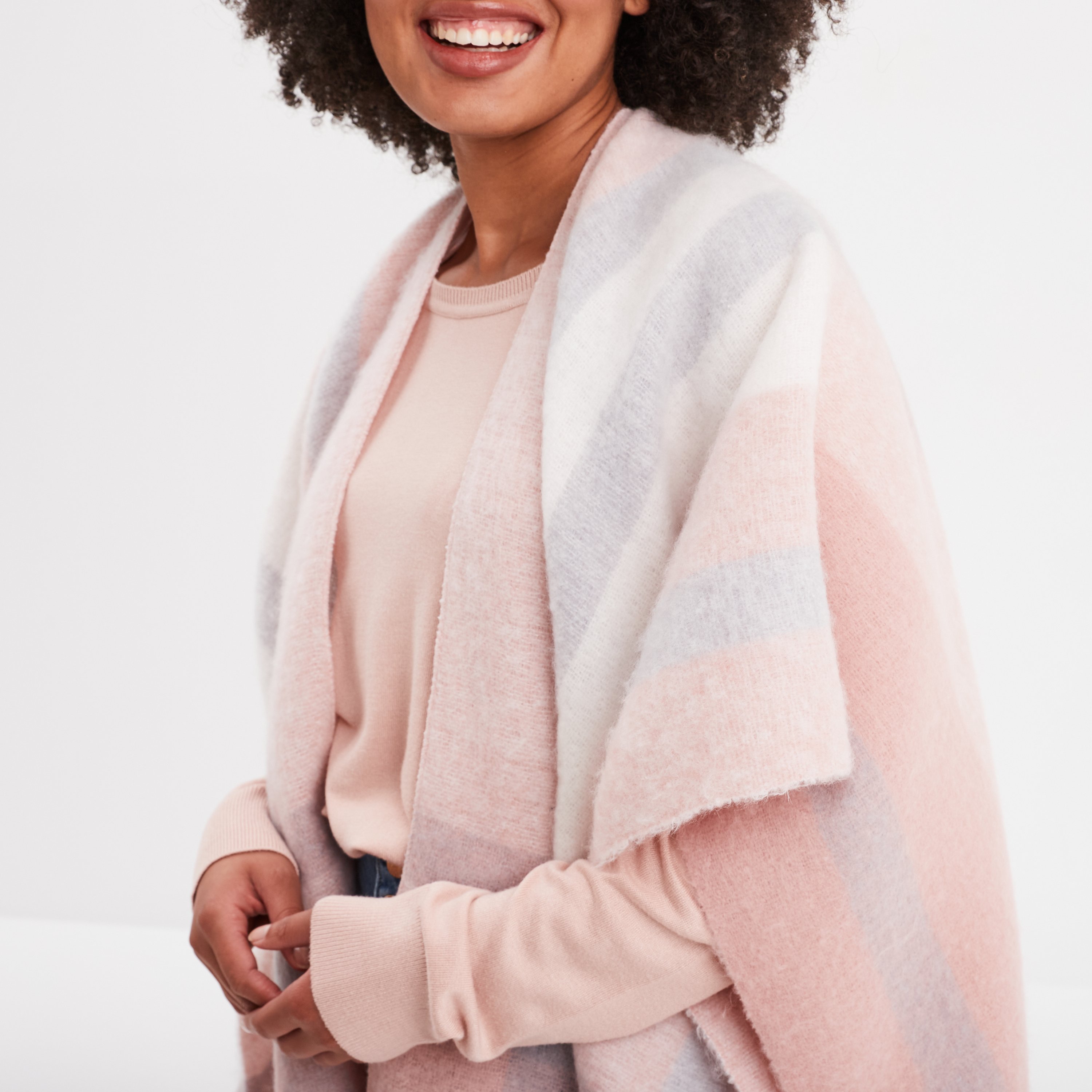 poncho avec franges rose femme Poncho avec franges rose femme
