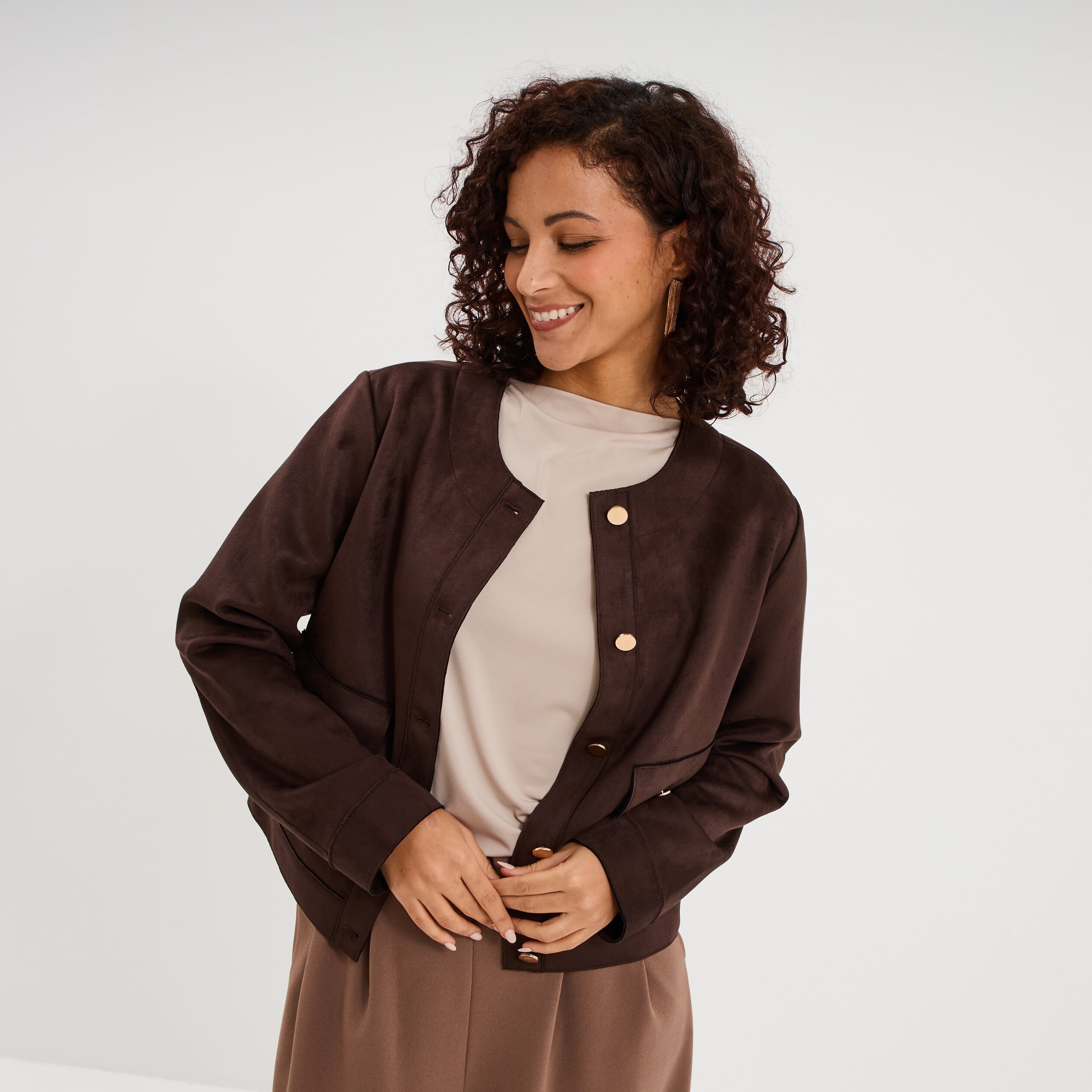 Veste boutonn&eacute;e effet su&eacute;dine marron fonc&eacute; femme