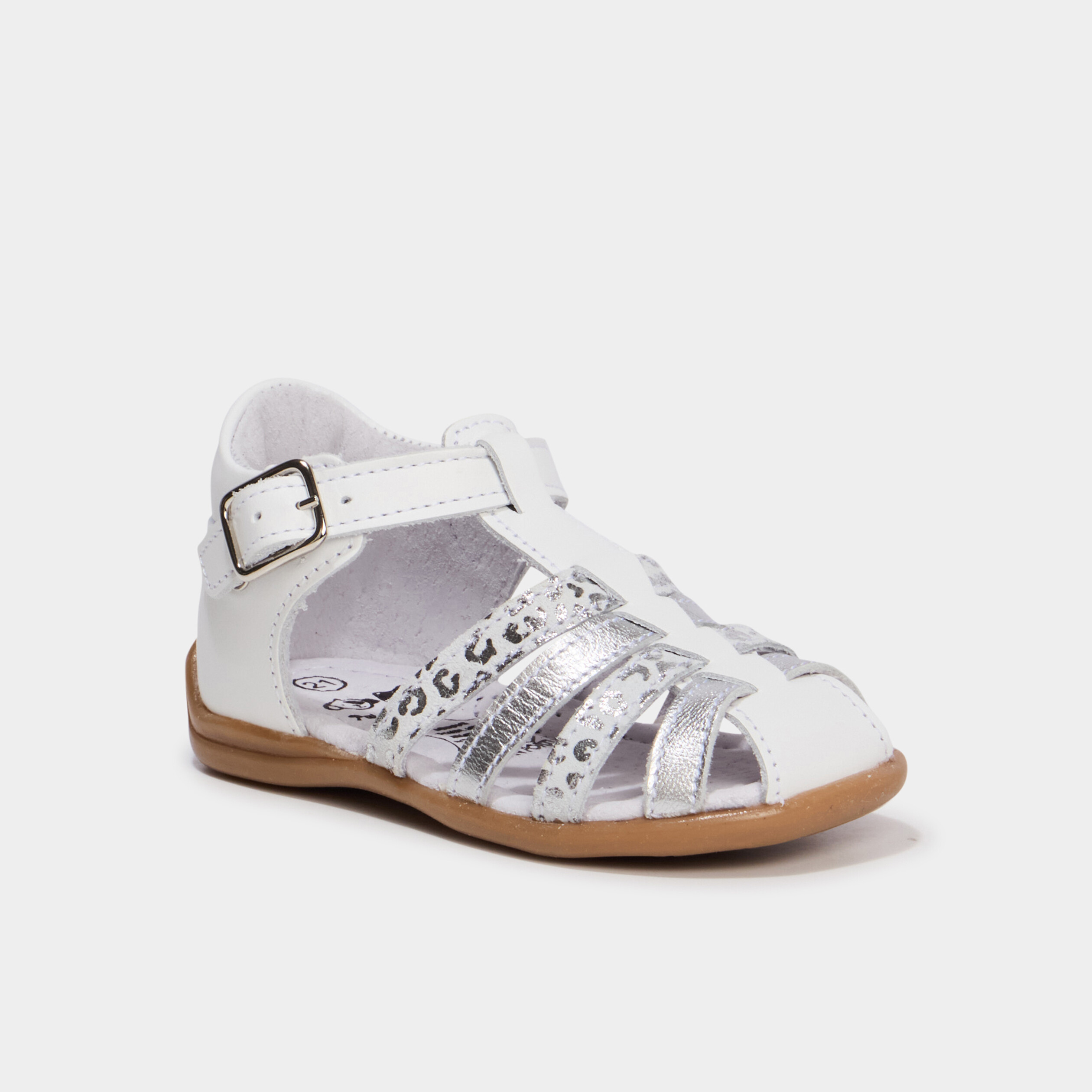 Sandales en cuir blanc b&eacute;b&eacute; fille