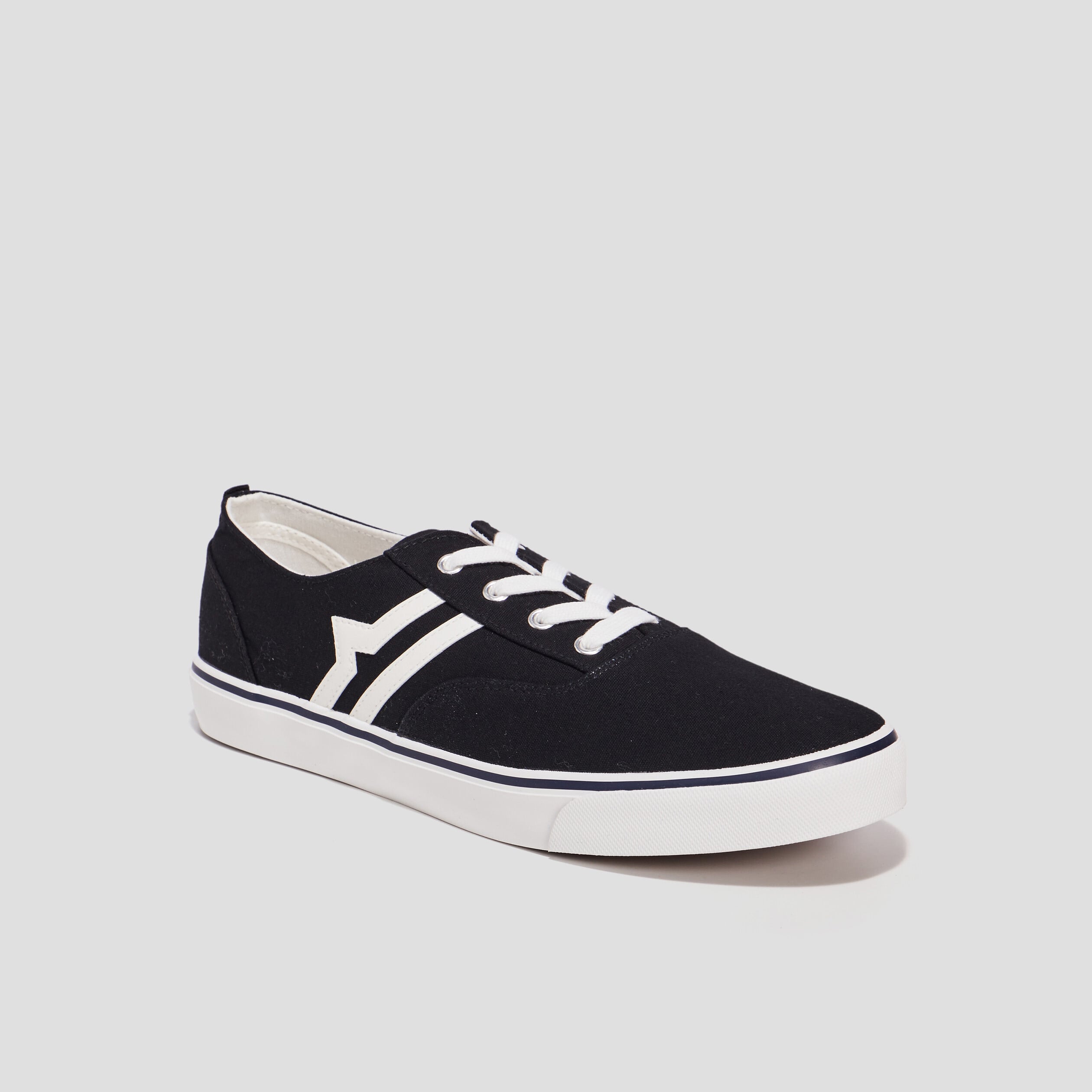 Tennis en toile &agrave; lacets noir homme