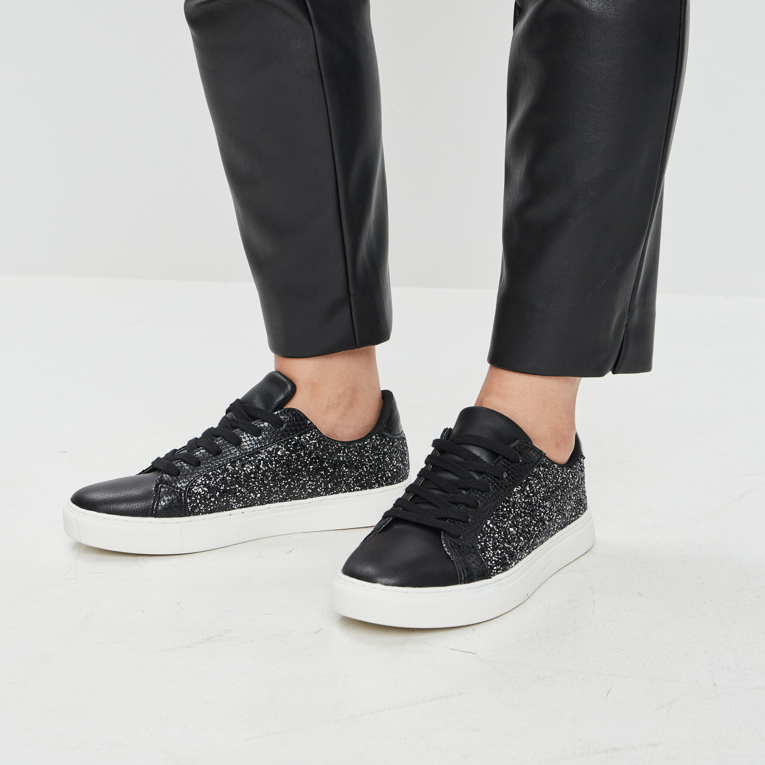 Tennis noir on sale femme