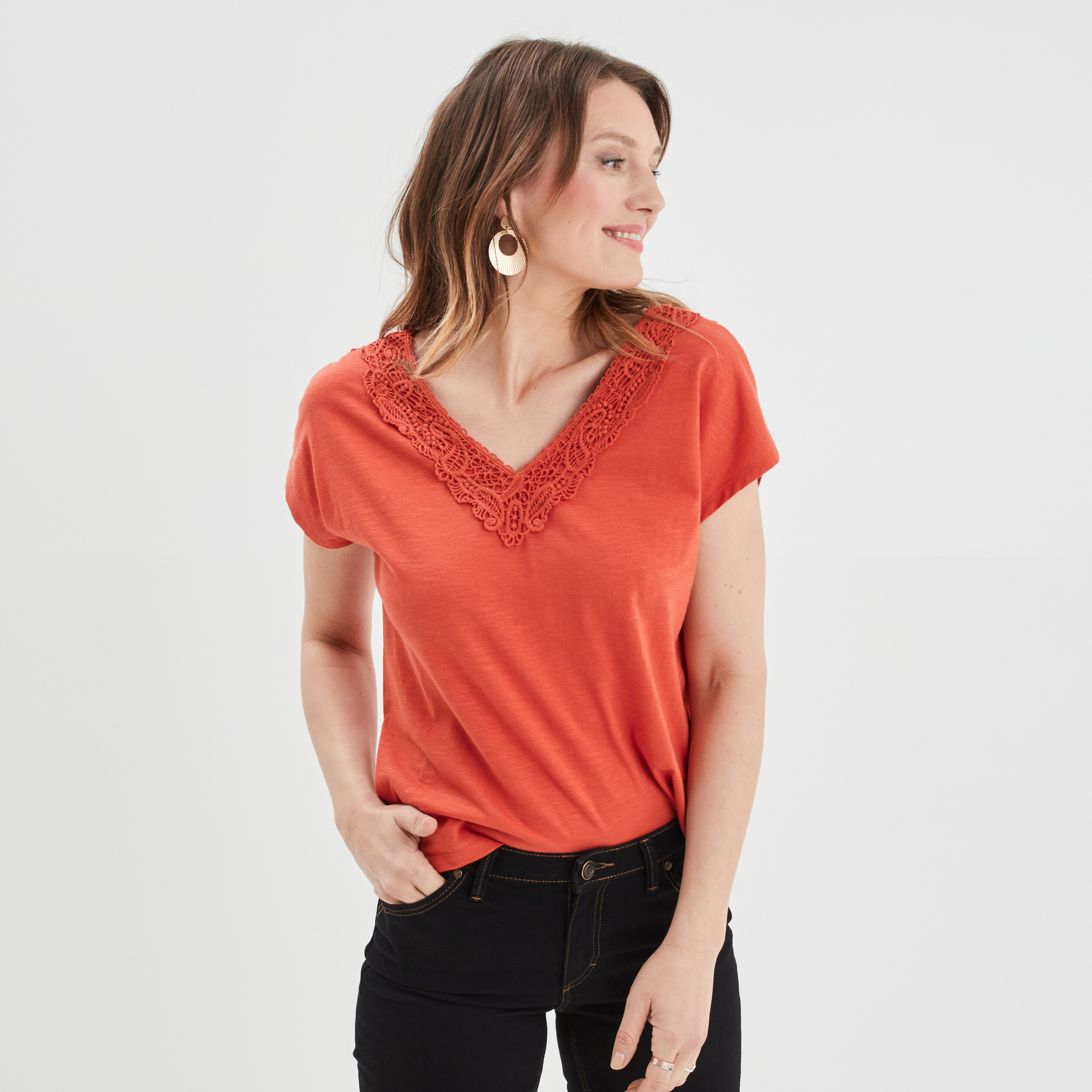 t shirt col v macrame manches courtes orange fonce femme T-shirt col V macramé manches courtes orange foncé femme