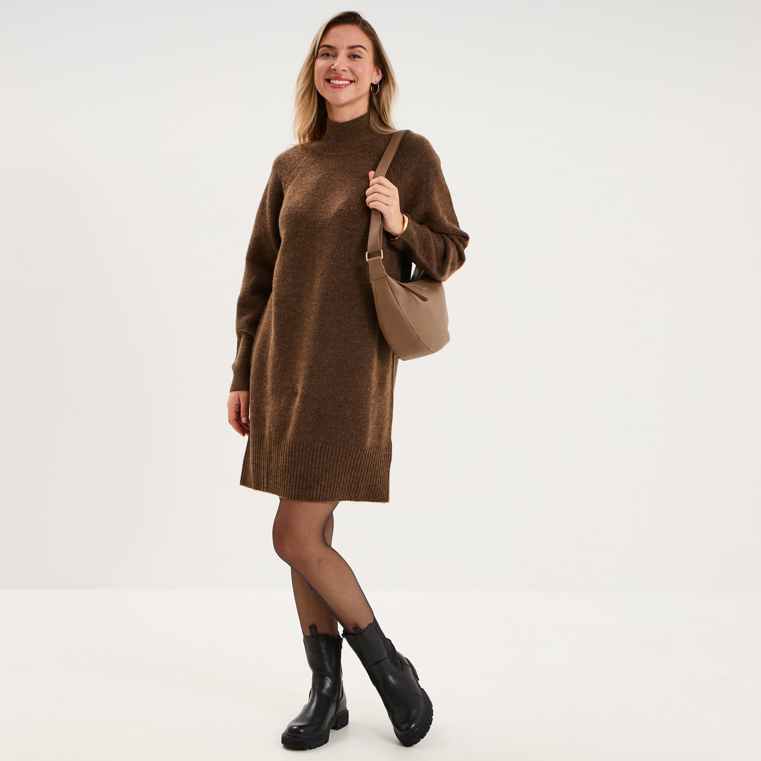 Robe pull col montant manches longues marron femme