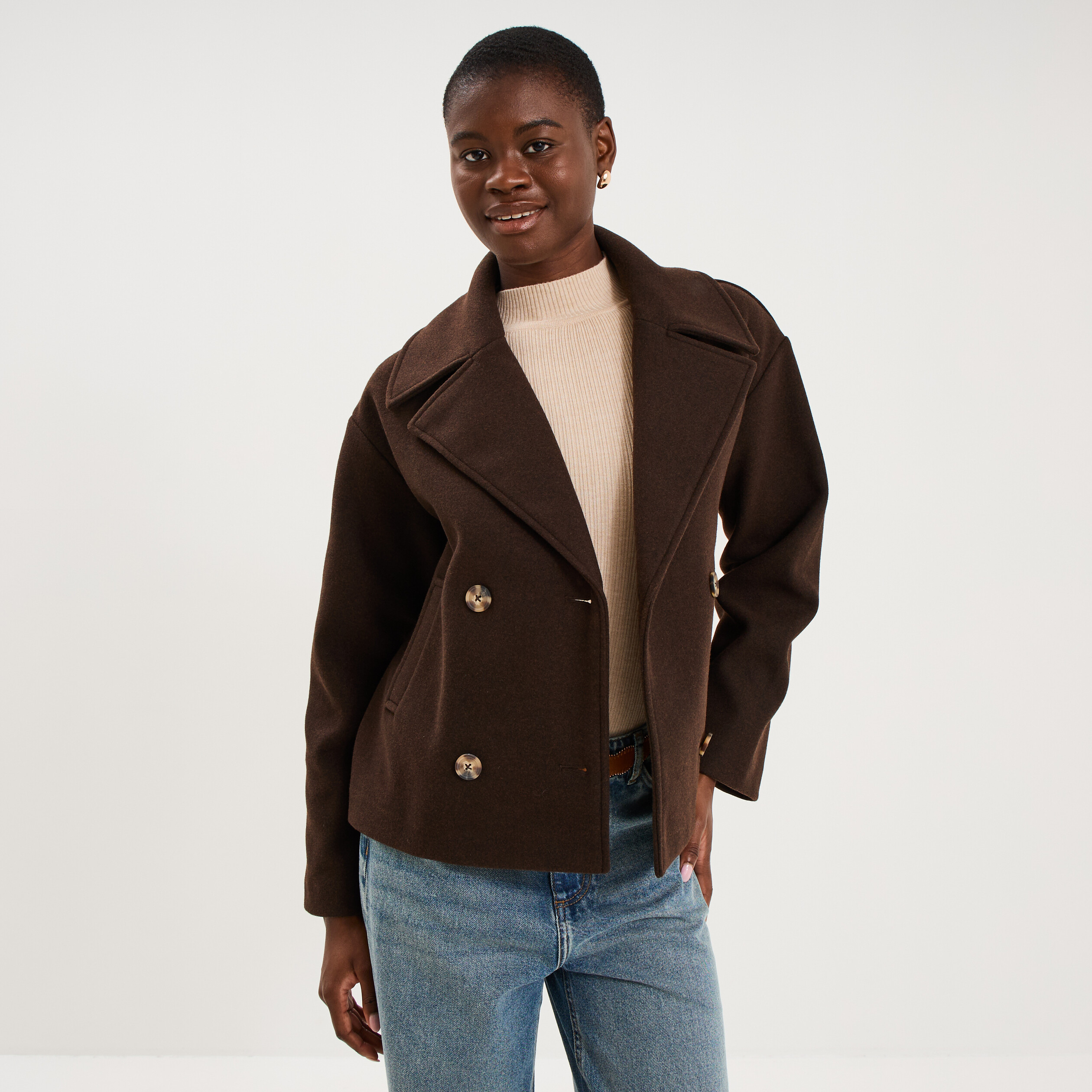 Manteau court double boutonnage marron fonc&eacute; femme