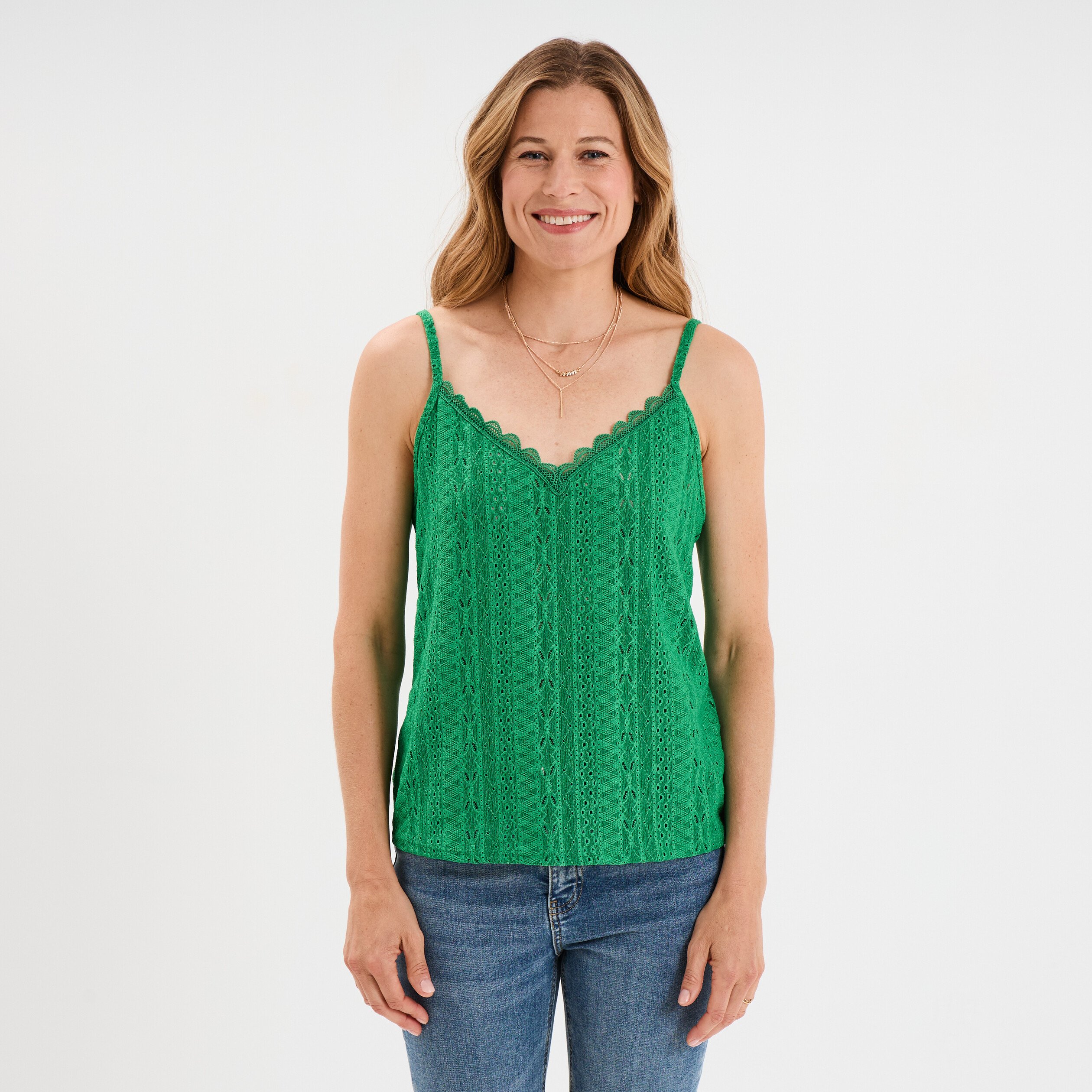 debardeur broderie anglaise a bretelles vert femme Débardeur broderie anglaise à bretelles vert femme